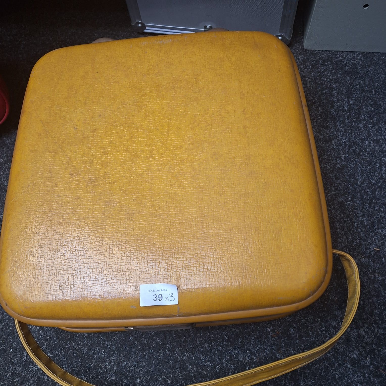 Crown 1950's/60's Cabin Case and a Small Jade Case - 1 6