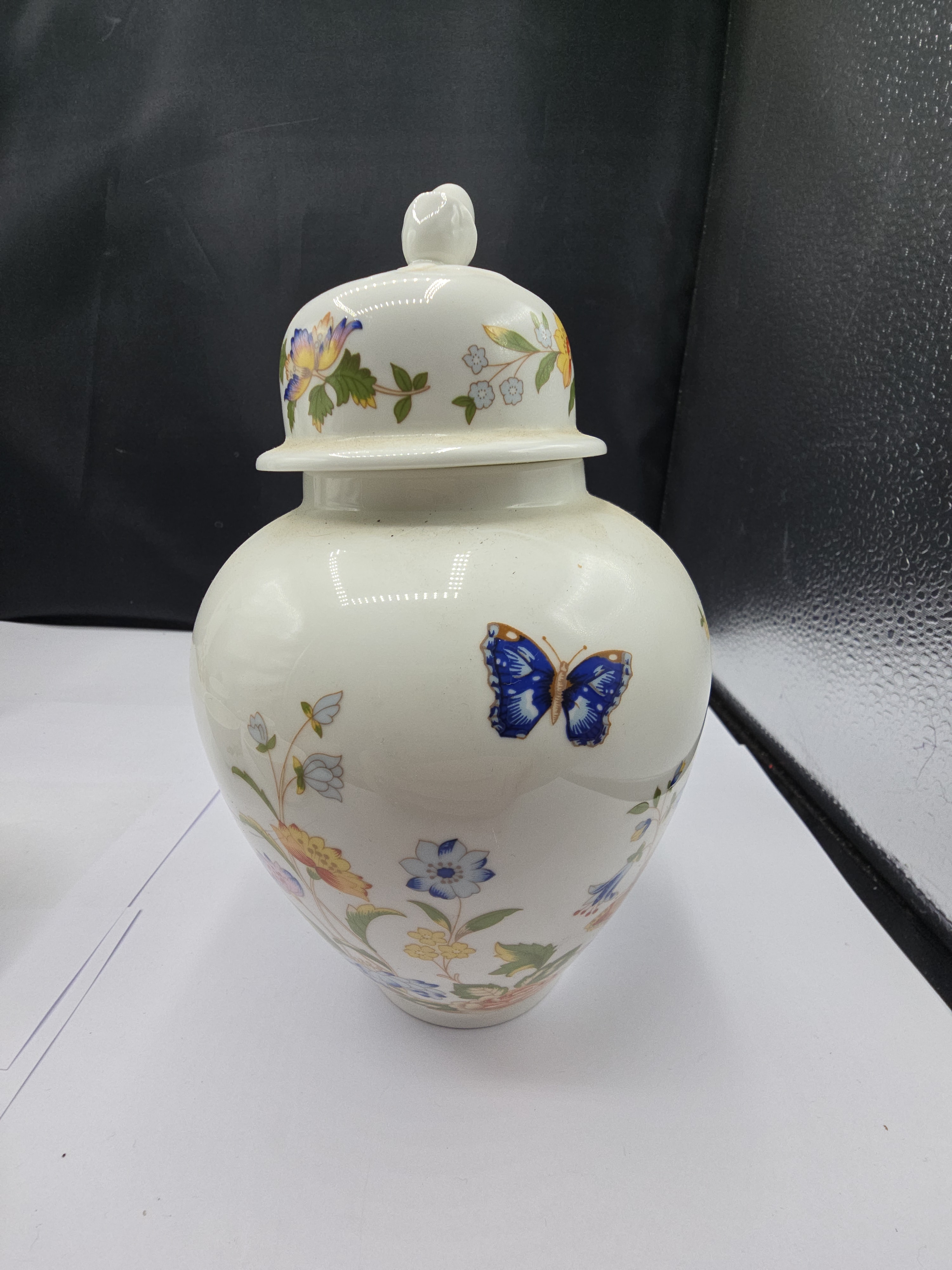 A Six-Piece Set of Aynsley 'Cottage Garden' Fine English Bone China - 1 5