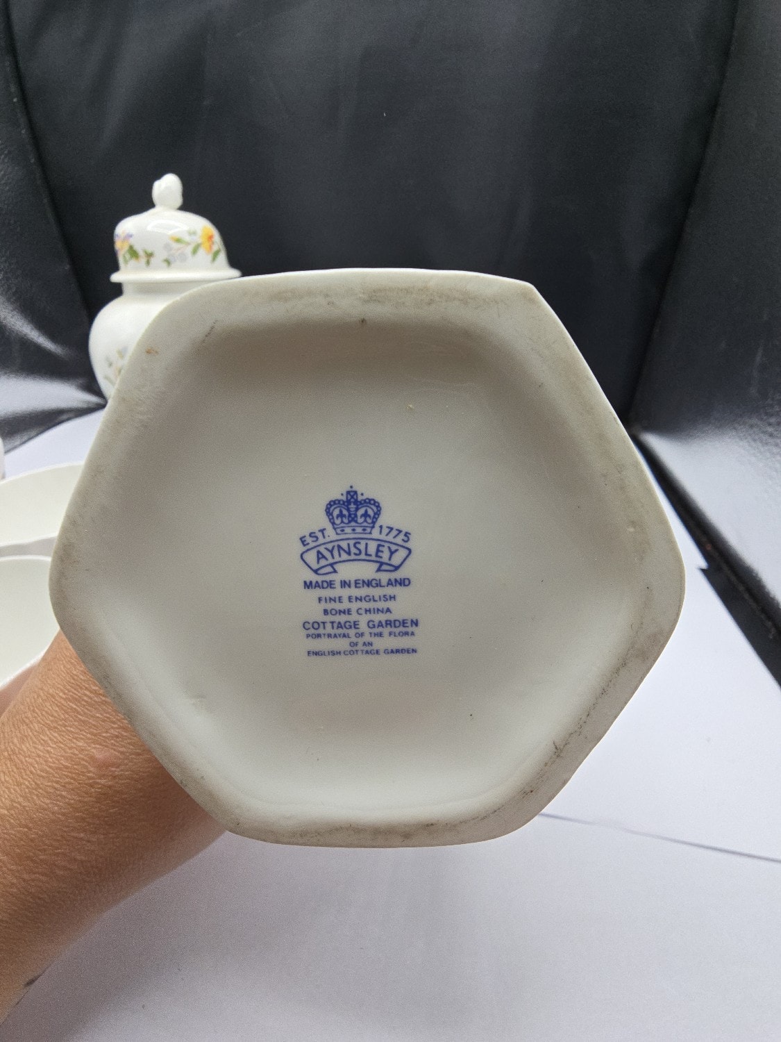 A Six-Piece Set of Aynsley 'Cottage Garden' Fine English Bone China - 1 4