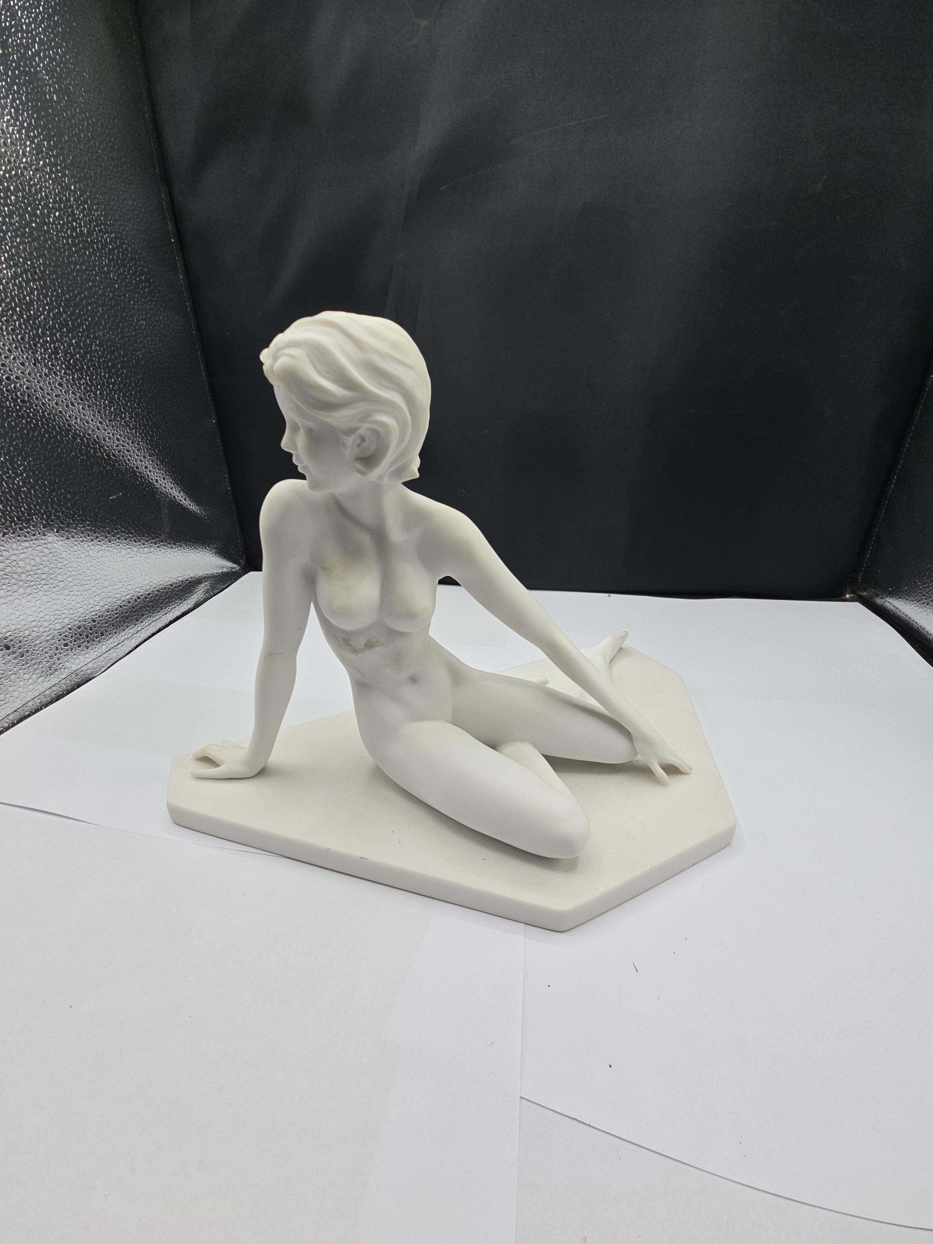 A Modern White Composite Resin Sculpture, Enesco Gallery 'Contemplation' from the 'Au Naturel' Series, 2004 - 1 0