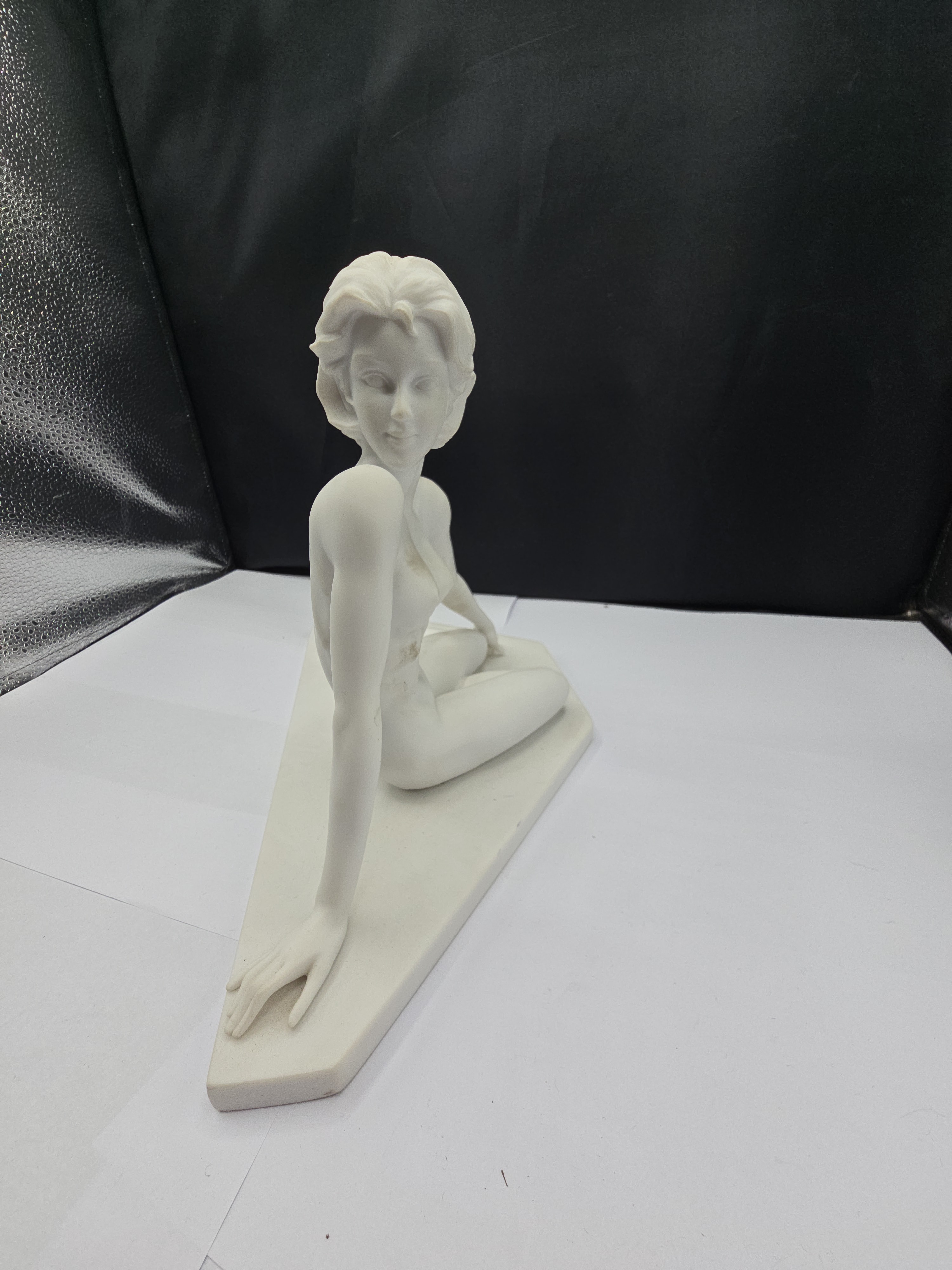 A Modern White Composite Resin Sculpture, Enesco Gallery 'Contemplation' from the 'Au Naturel' Series, 2004 - 1 1
