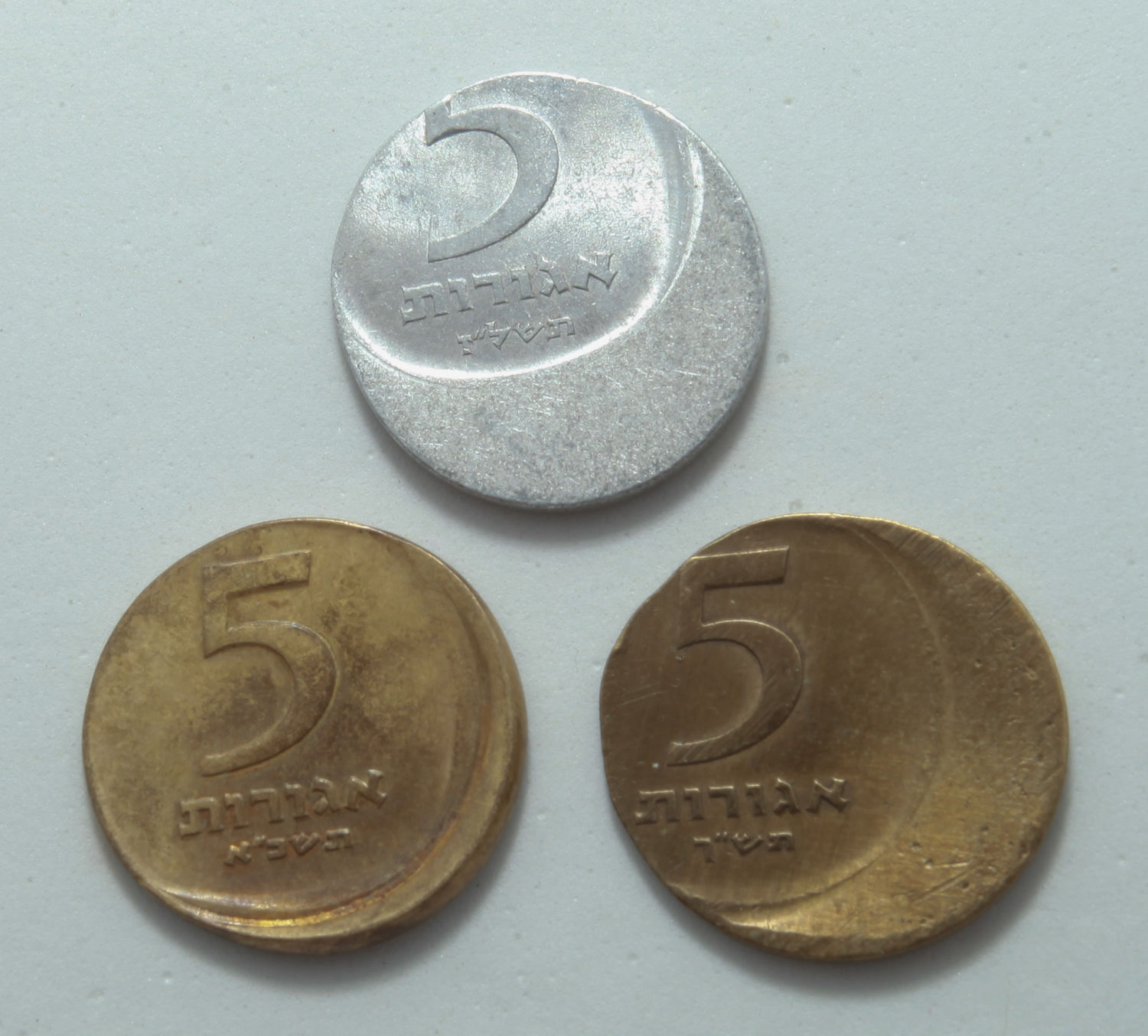 Israel - Lot of 3 coins of 5 Agorot 1960, 1961, 1977 - Mint Error - Off-Center - XF-AU