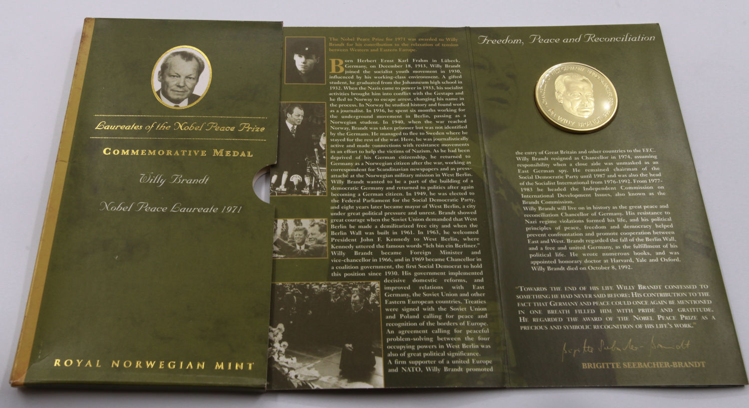 World - Lot of 5 Nobel Prize-winning medals, Menachem Begin, Anwar Sadat, Albert Schweizer, Dali Lama 14 (Tenzin ... - 1 7