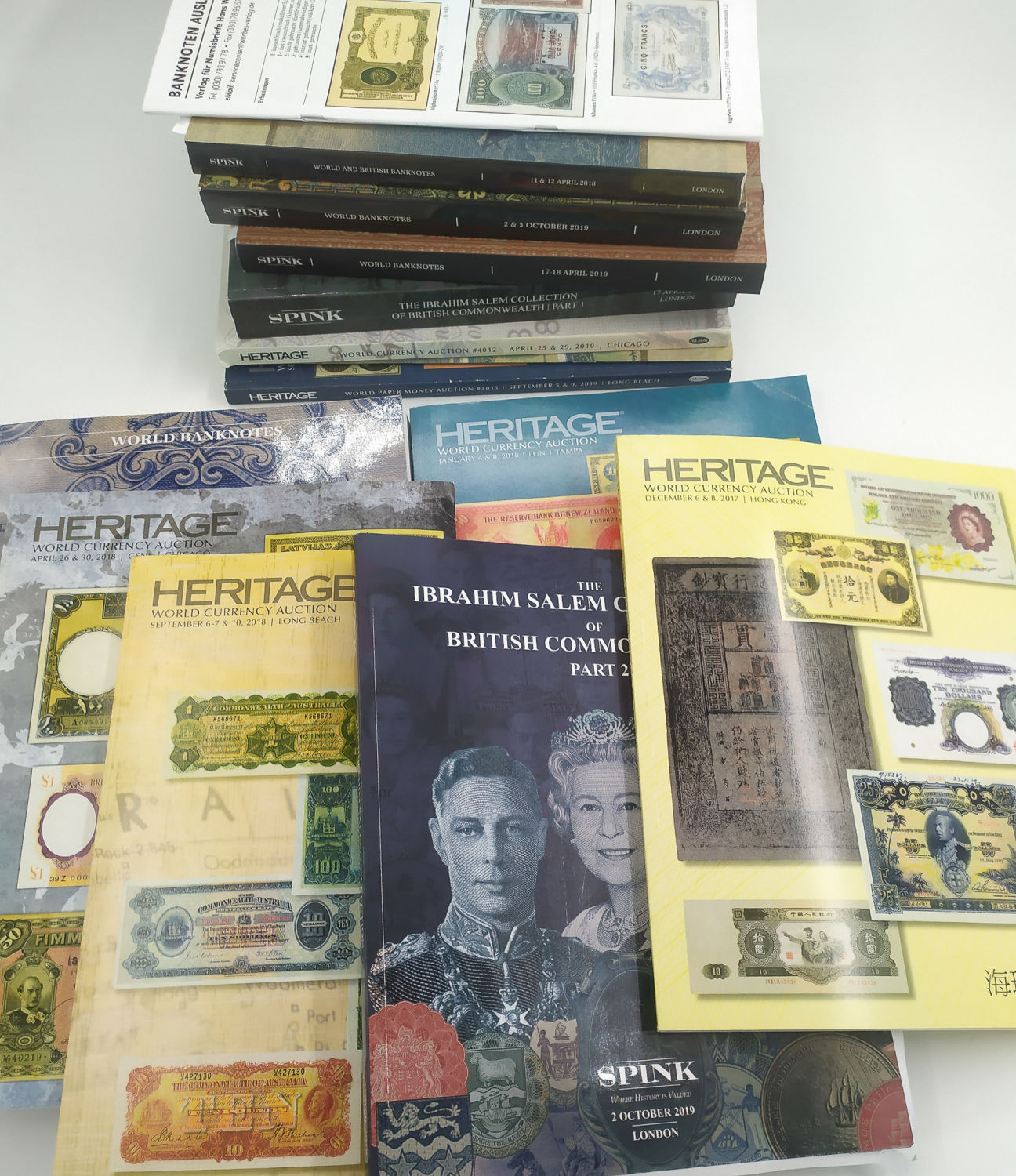 13 Banknotes world cataloges of auction houses from all over the world - 1 1