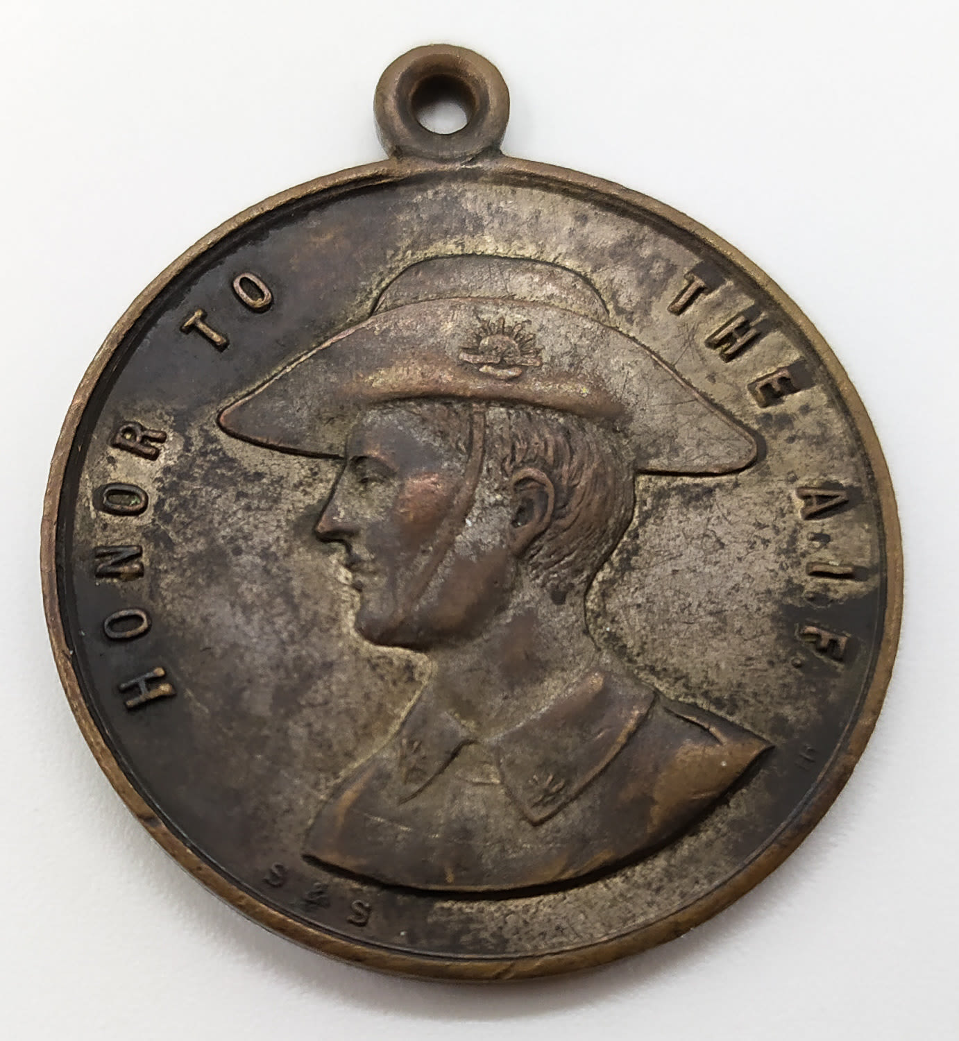 Anzac 1918 Honor to AIF medallion Galipoli France Palestine - 1 1