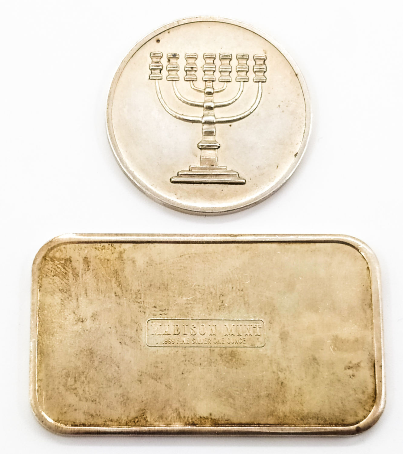 A pair of medals made for Bar Mitzvah - one from the US (One ounce Silver) and the other from Europe (signed "800") - 1 1