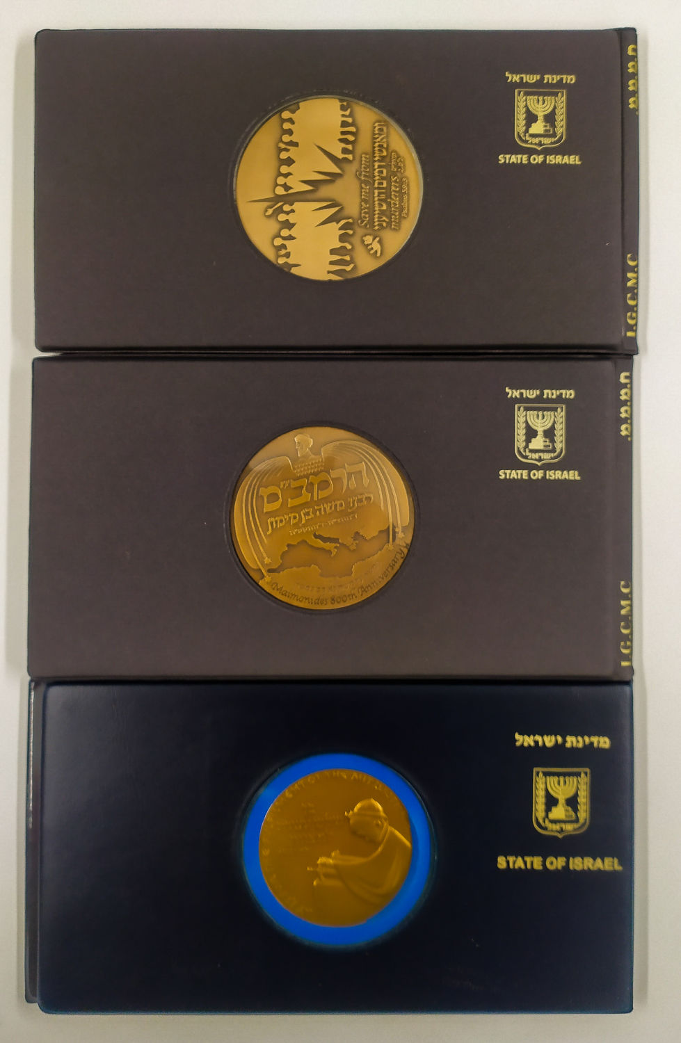 Collection of 7 sets of medals - high quality and informative folders of the government company - 1 1