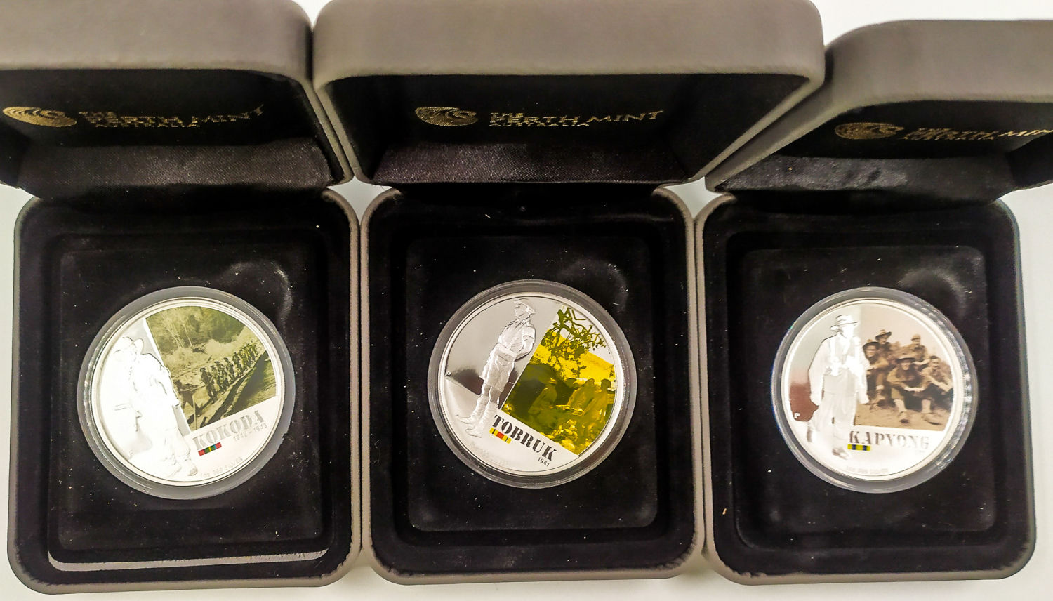 Australia - Set of 3 $ 1 Coin Pure Silver Coins - Famous Continental Fights - 1 2