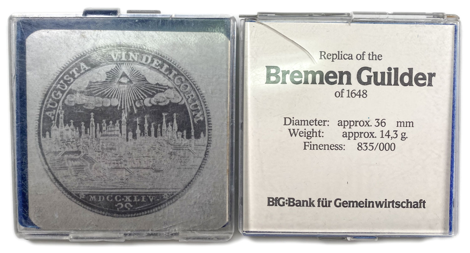 Germany - A pair of replicas of Taller coins, made of 835 silver
Year 1744 Weight 28 g
... - 1 8