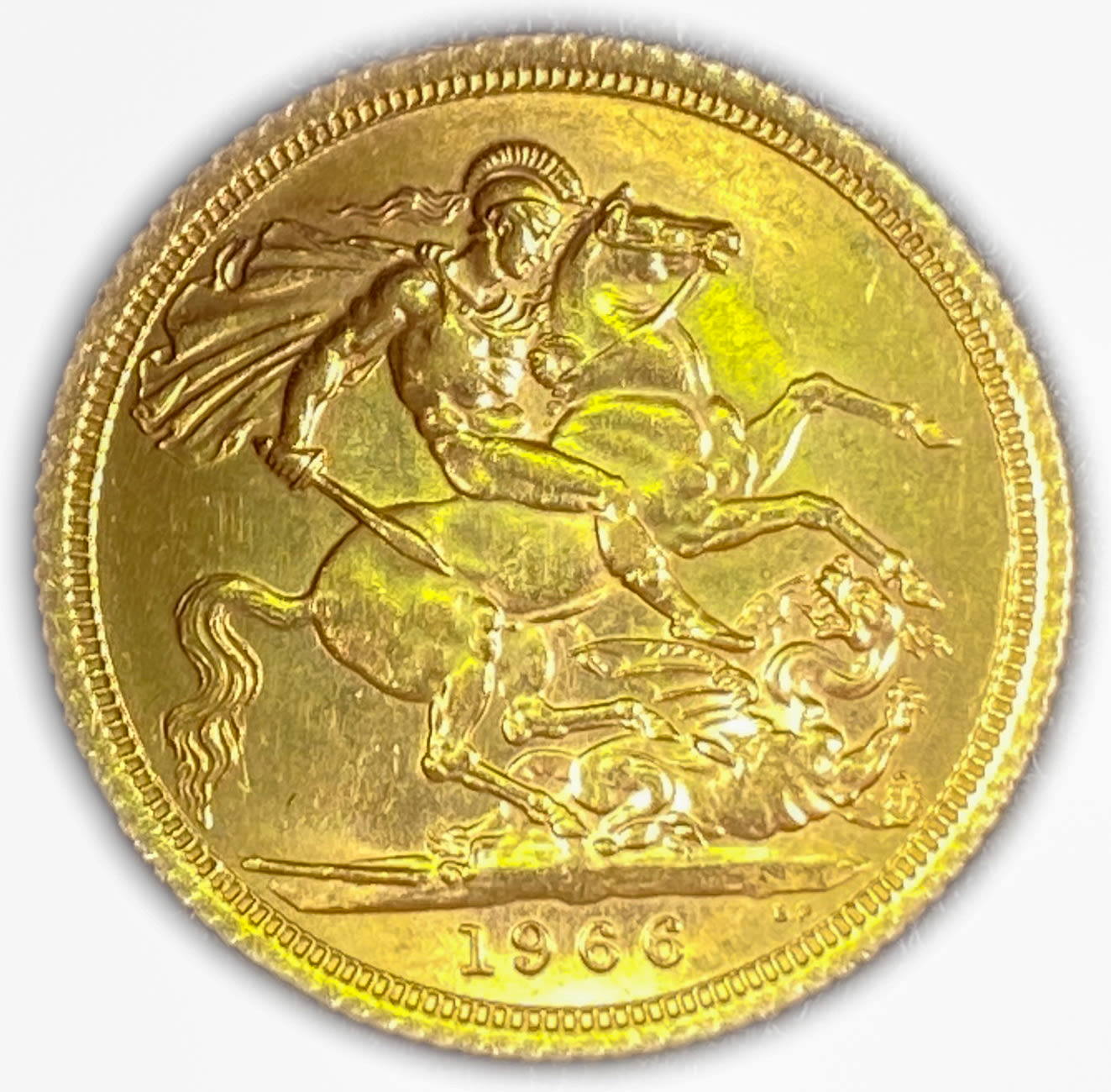 England / United Kingdom - Sovereign 1966 - Gold 917, 7.99g , 22 mm
Obverse : An English Queen ... - 1 2