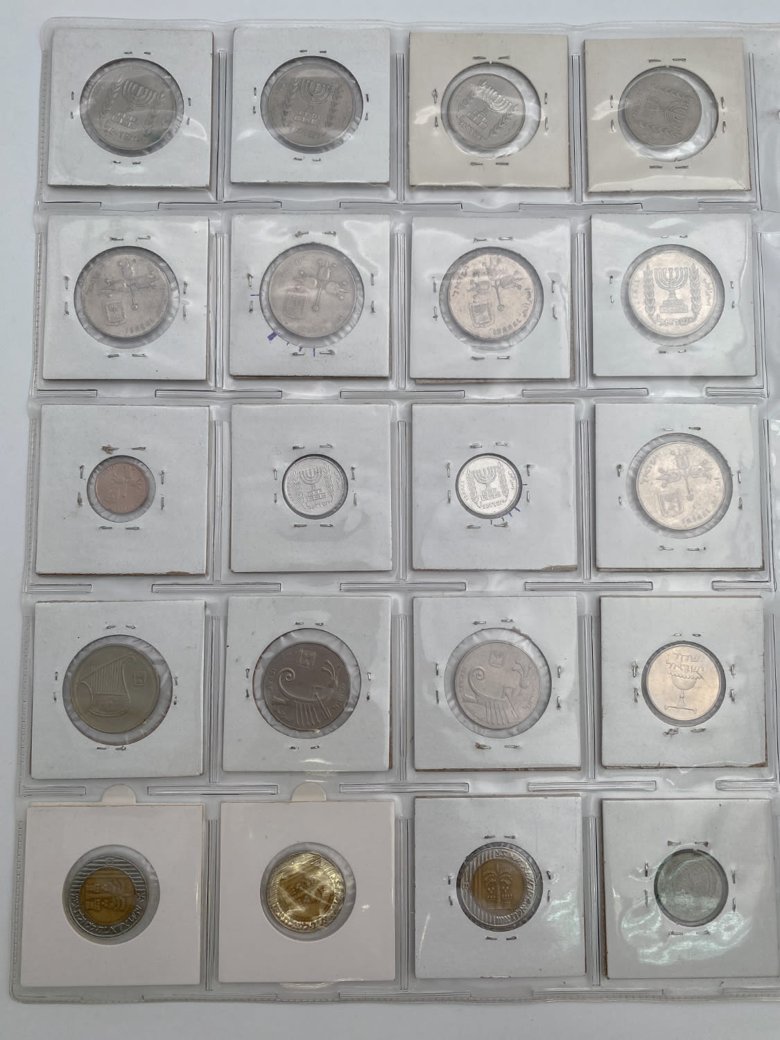 Israel - a collection of 65 Israeli coins, a collection of minor mintting errors - a variety of denominations ... - 1 12