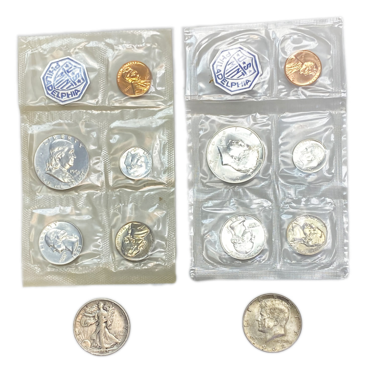 USA - Lot of 14 coins, 12 coins in 2 coin sets and 2 more - some made of silver - different conditions and years - 1 0