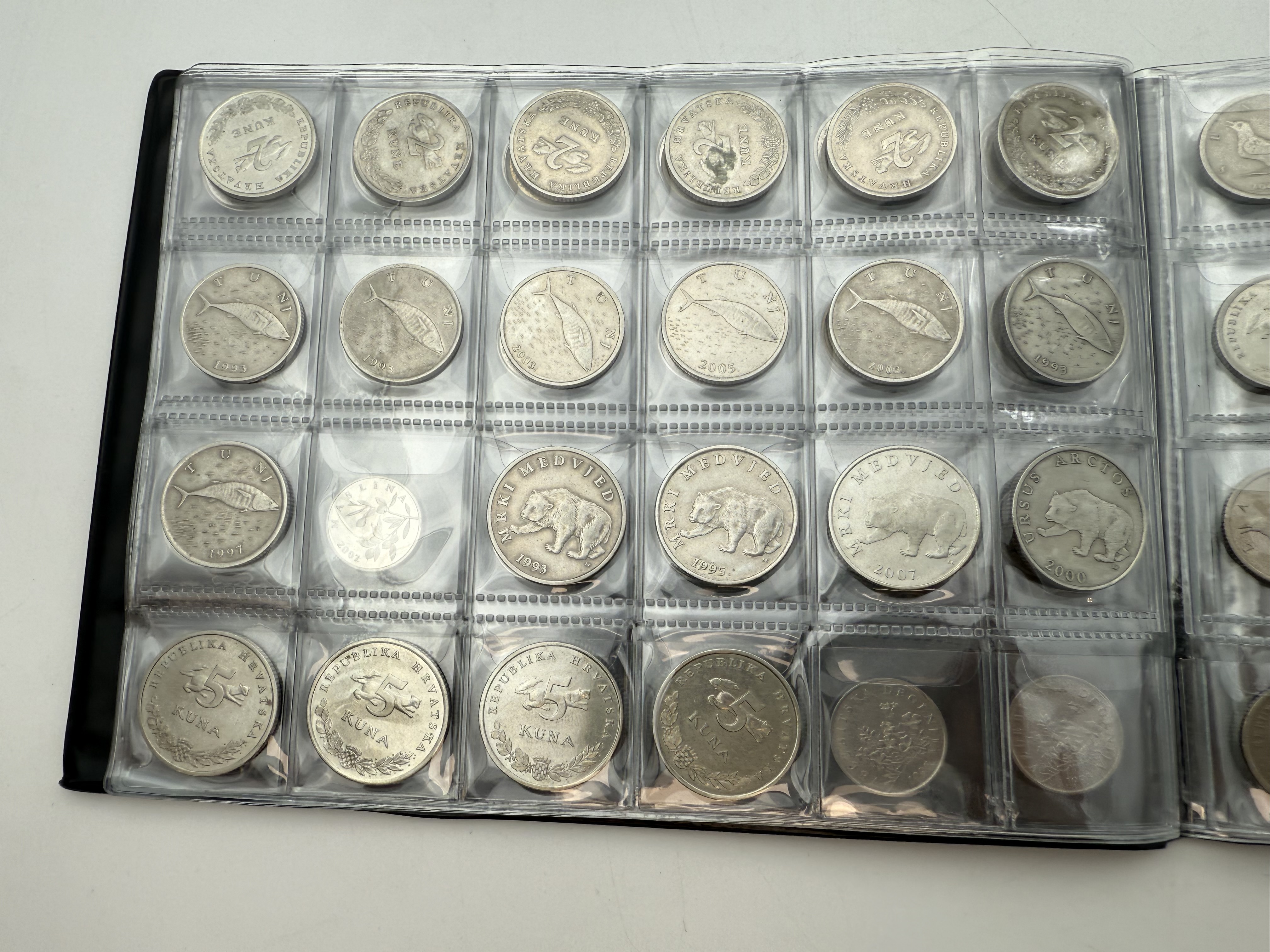 Croatia / Finland - A collection of several hundred coins arranged in a special coin album, various conditions and years - 1 18