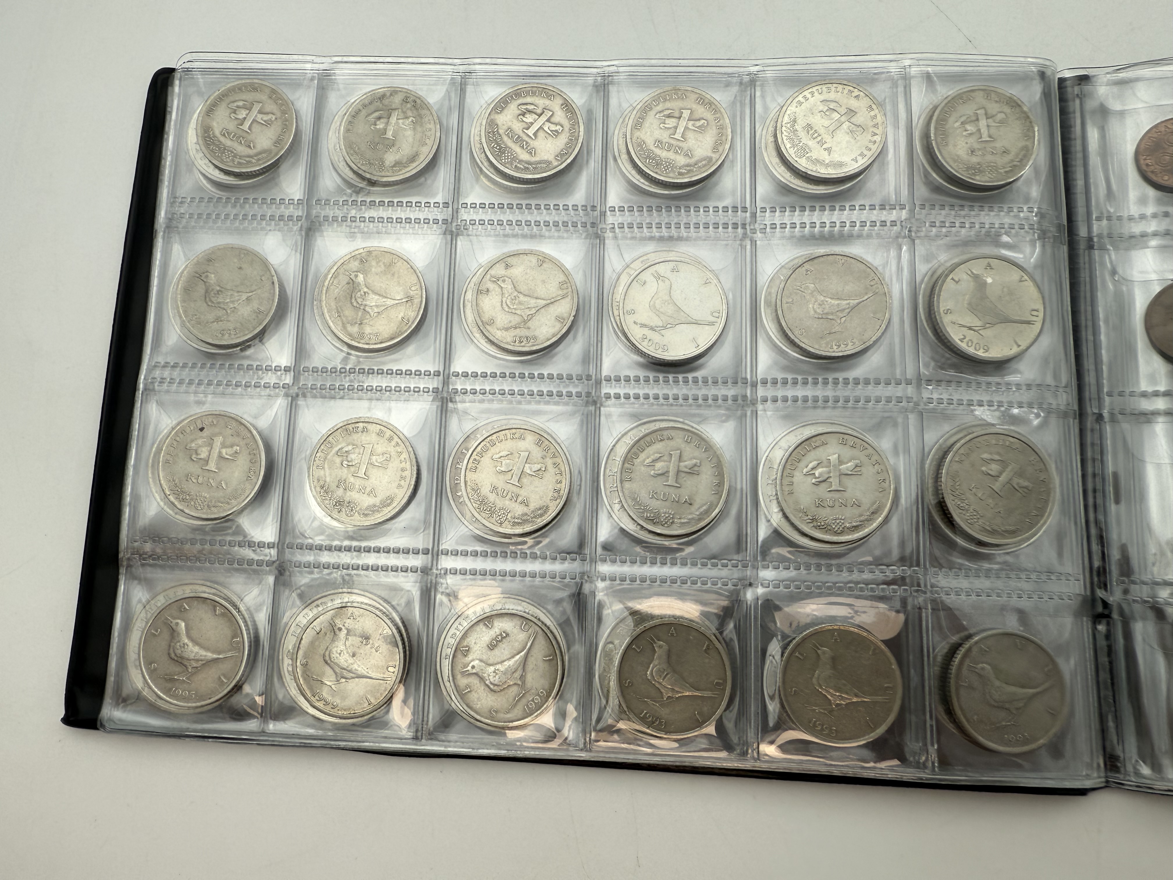 Croatia / Finland - A collection of several hundred coins arranged in a special coin album, various conditions and years - 1 20