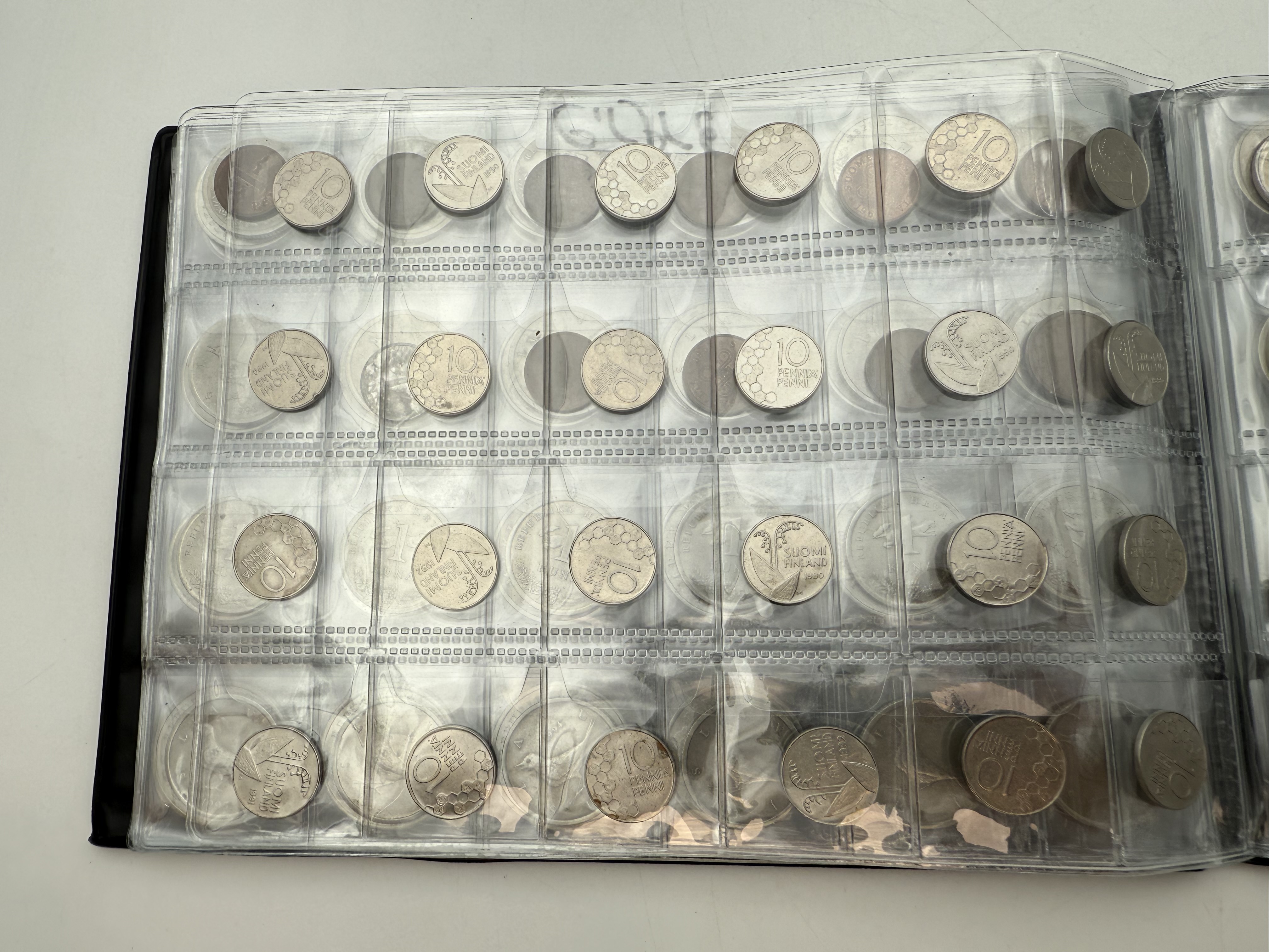 Croatia / Finland - A collection of several hundred coins arranged in a special coin album, various conditions and years - 1 4