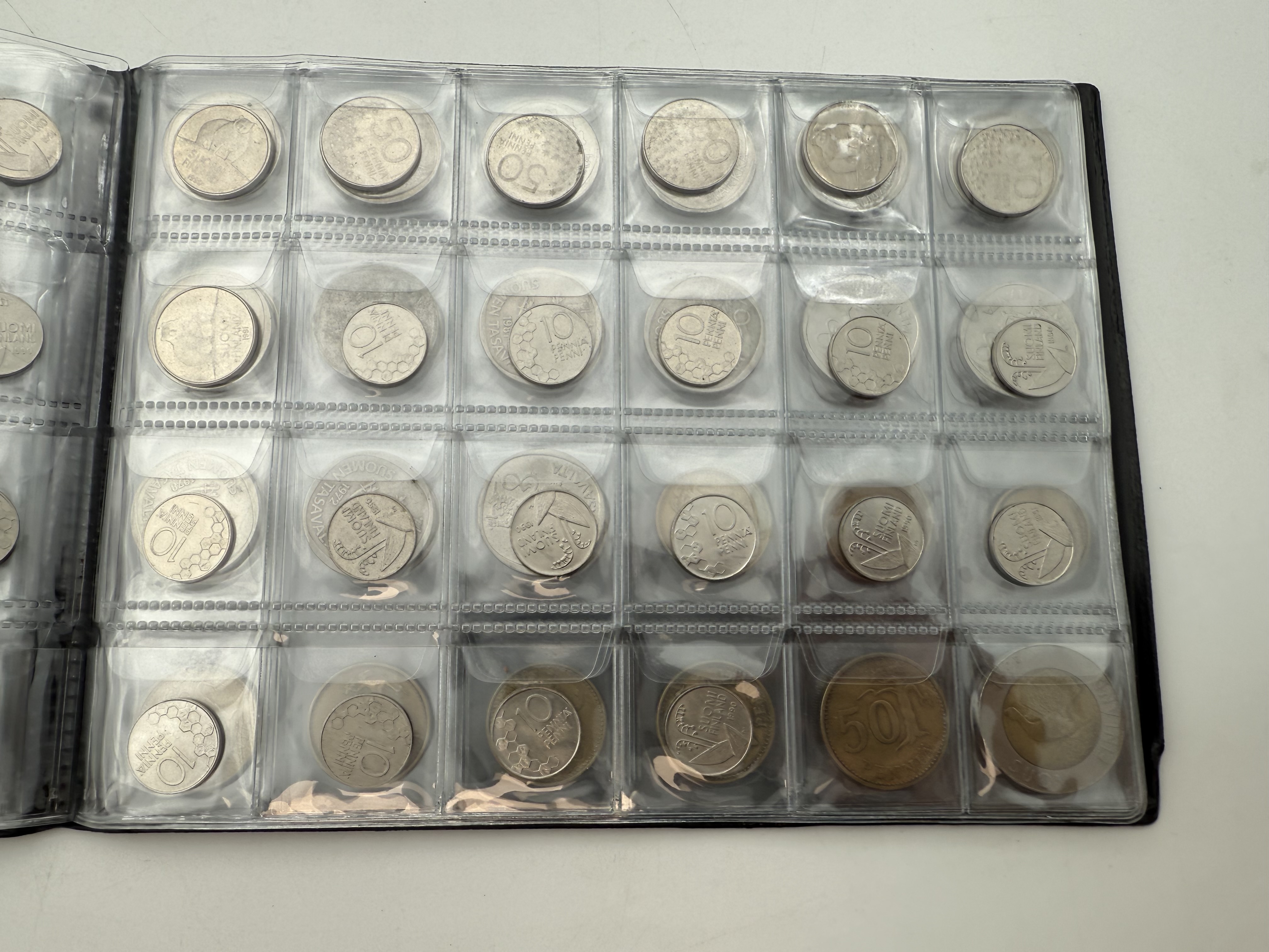 Croatia / Finland - A collection of several hundred coins arranged in a special coin album, various conditions and years - 1 5