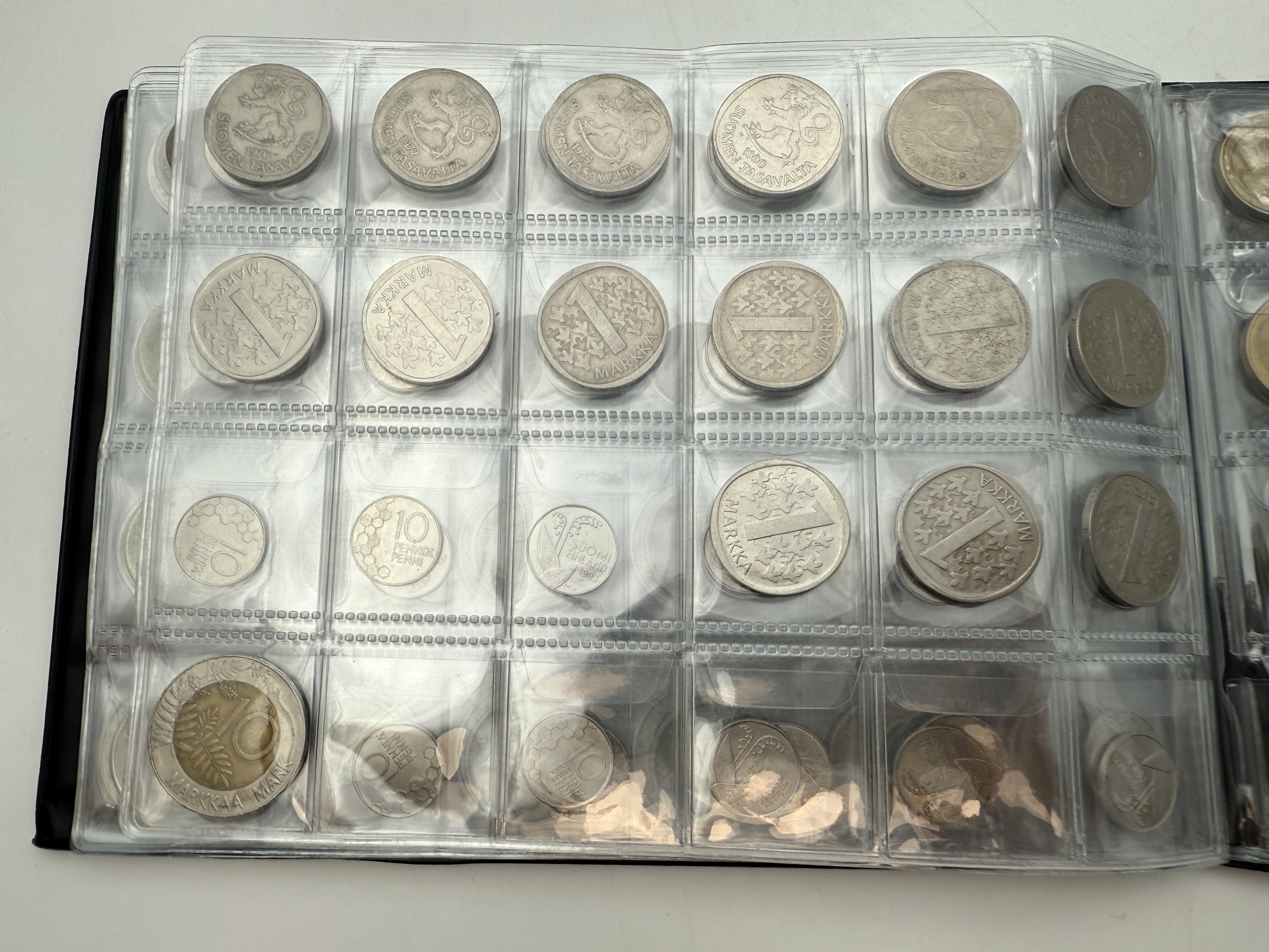 Croatia / Finland - A collection of several hundred coins arranged in a special coin album, various conditions and years - 1 8