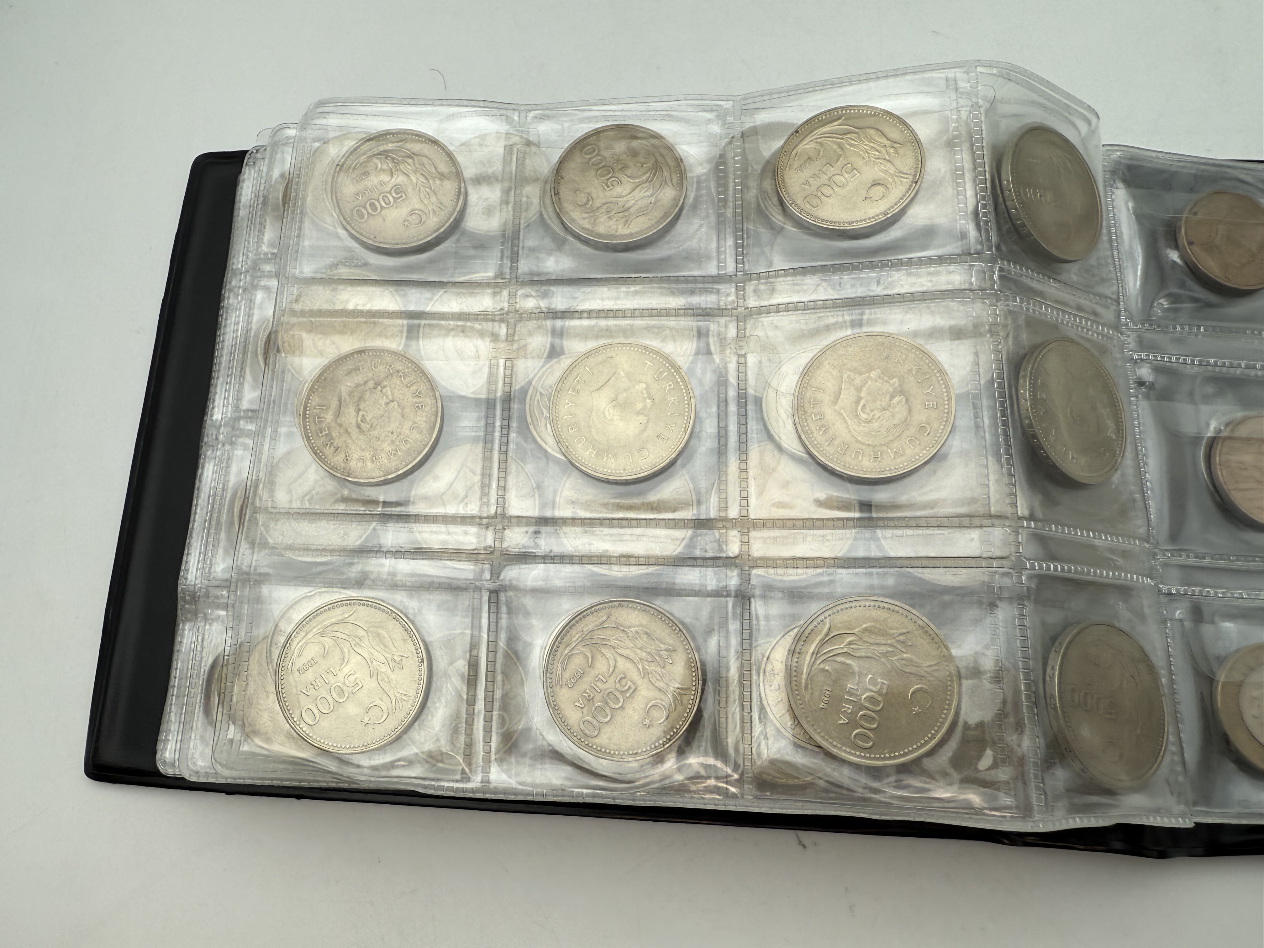 Turkey - A collection of several hundred coins arranged in a special coin album, various conditions and years - 1 17