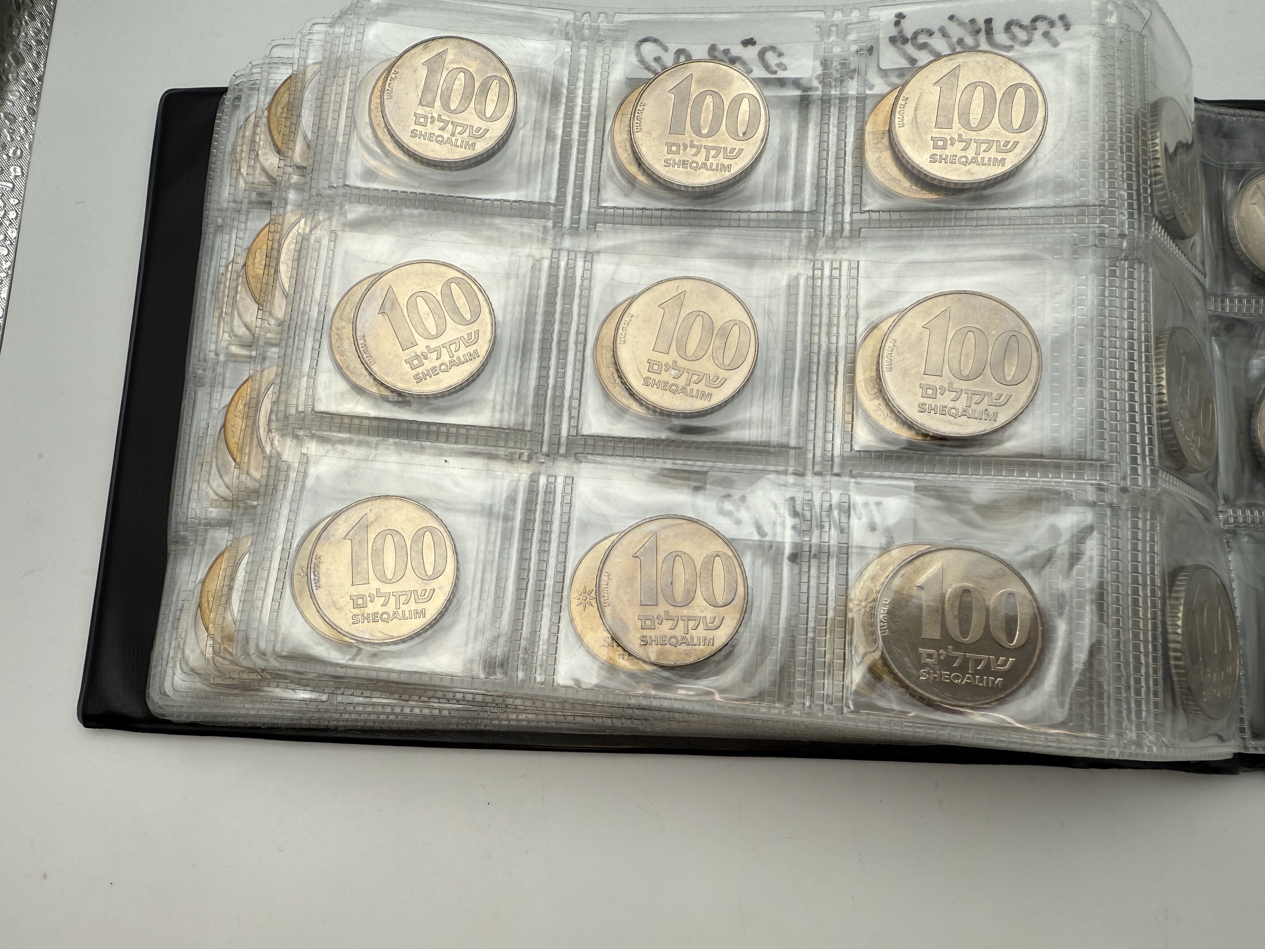 Israel - A collection of several hundred coins arranged in a special coin album, various conditions and years - 1 61