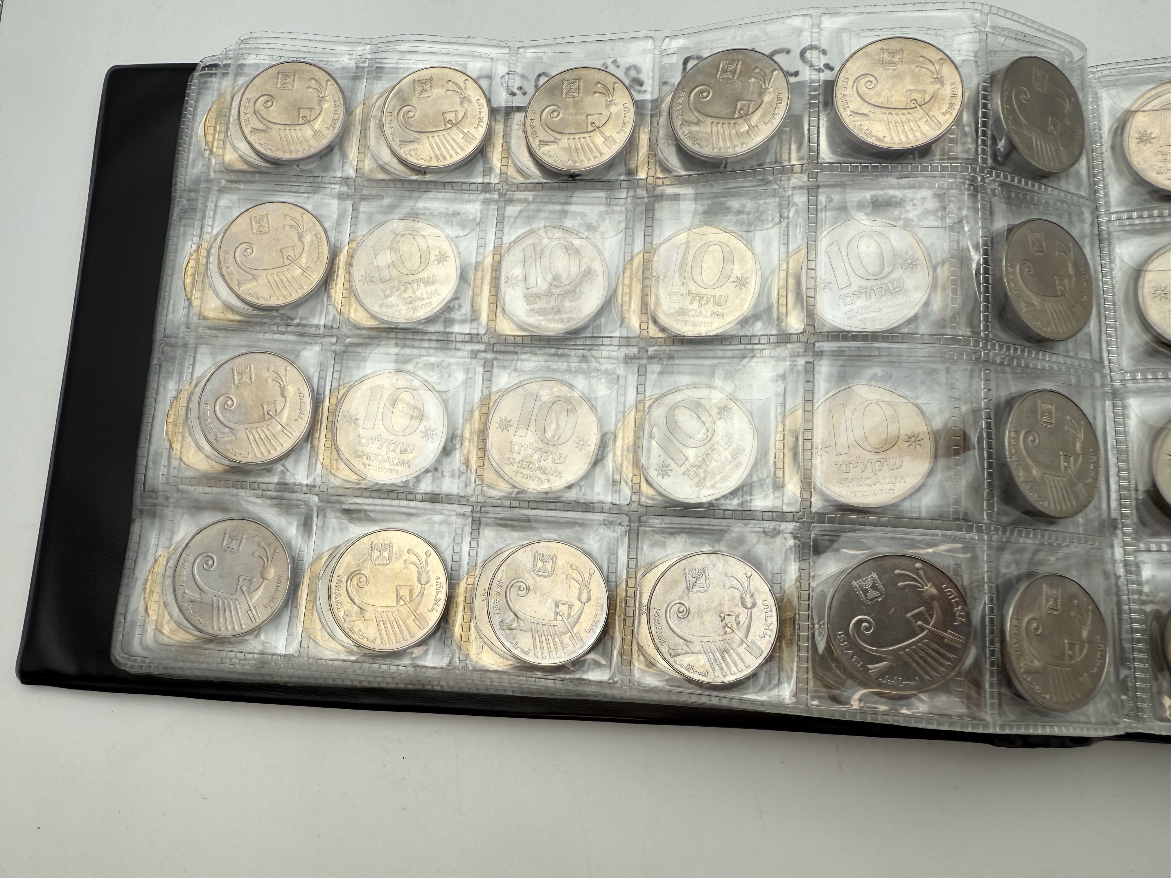 Israel - A collection of several hundred coins arranged in a special coin album, various conditions and years - 1 43