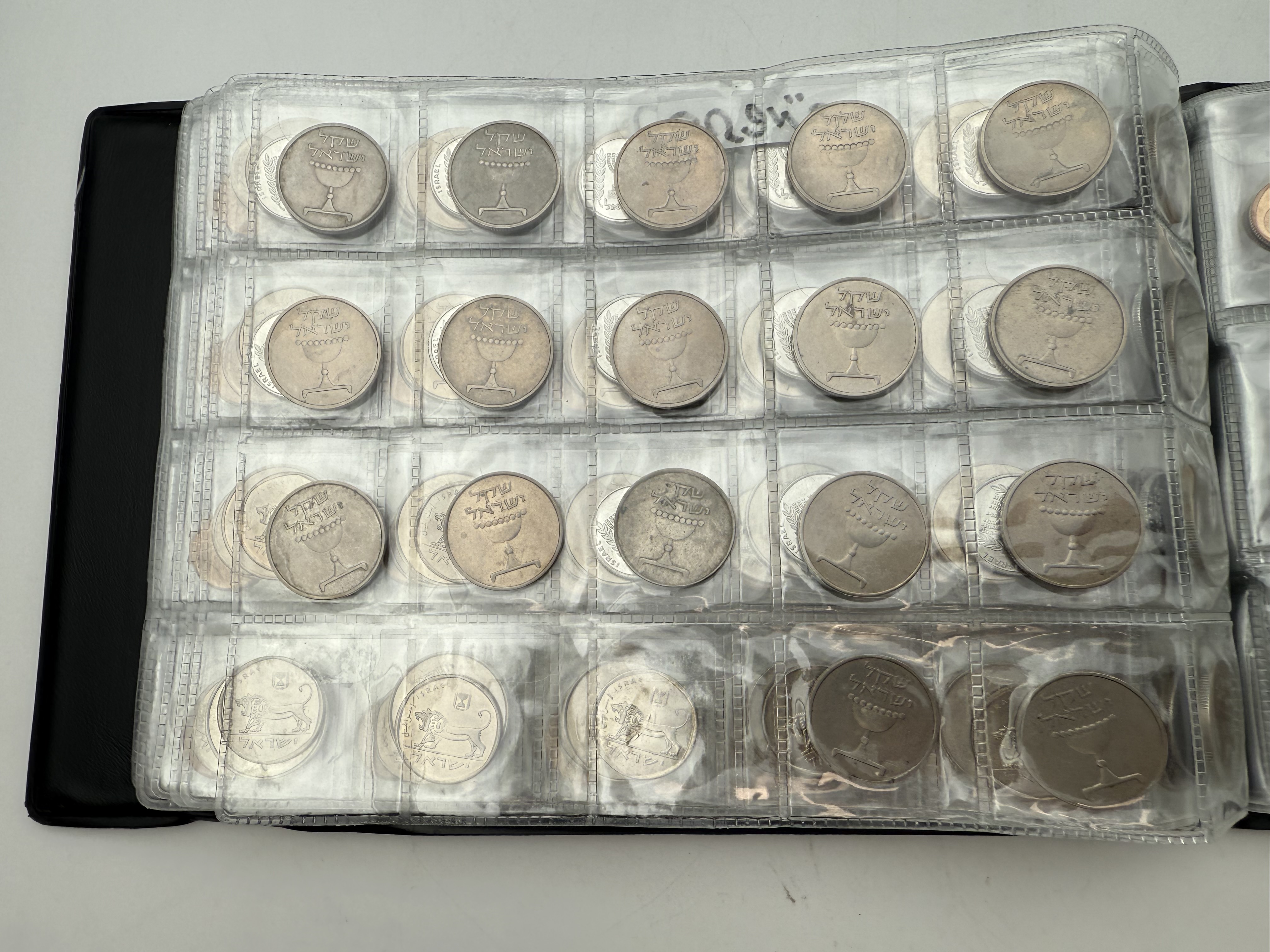 Israel - A collection of several hundred coins arranged in a special coin album, various conditions and years - 1 15