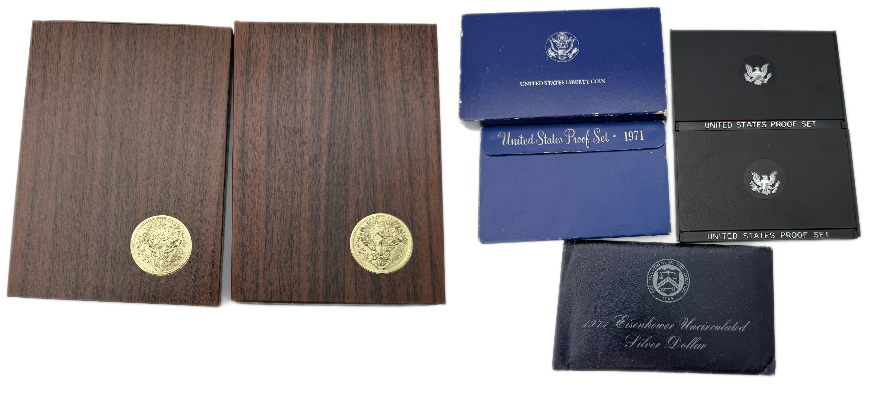 USA - Lot of 7 coin sets from different years, all in their original cases, UNC condition - 1 0
