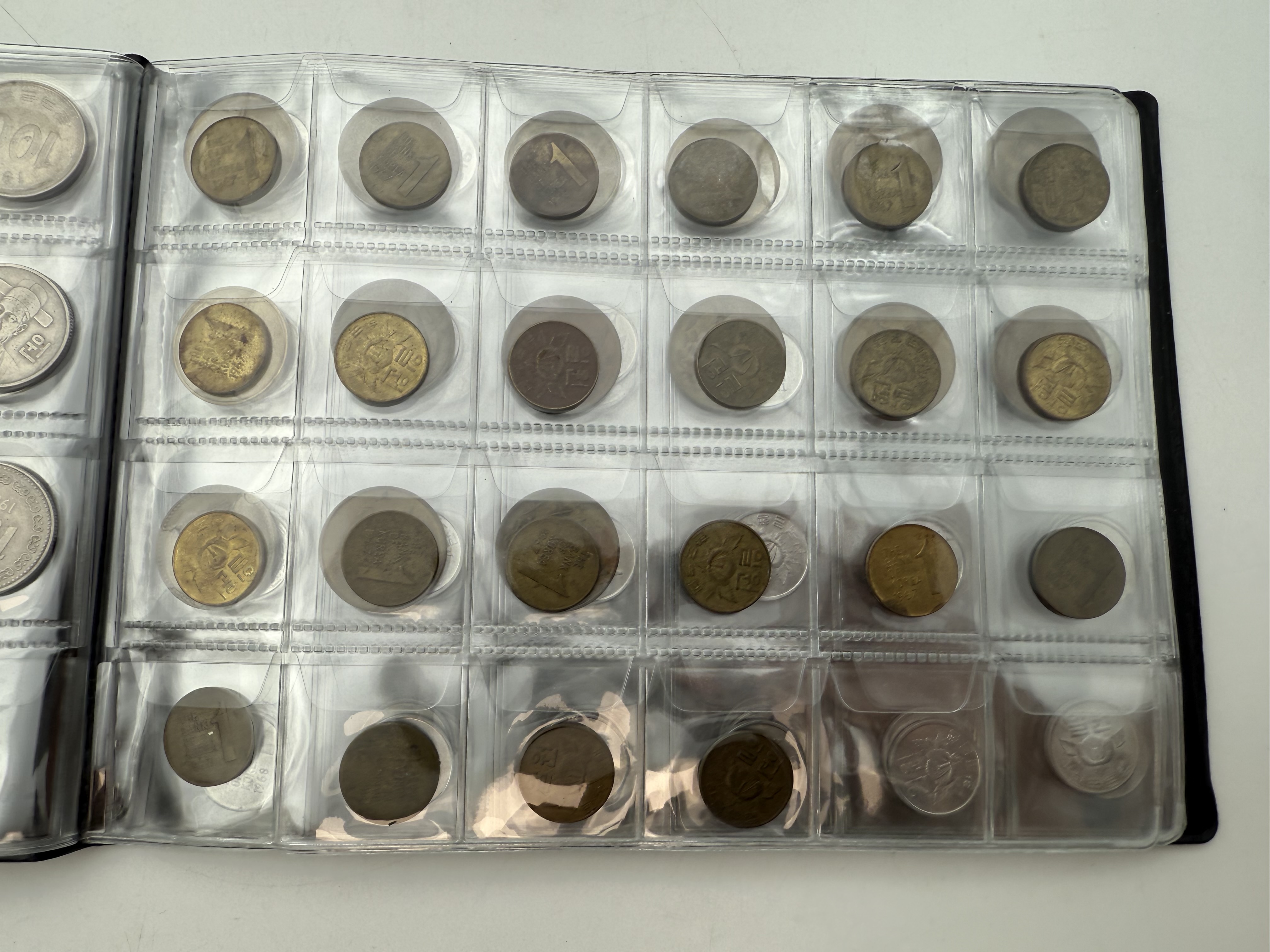 Korea / Taiwan - A collection of several hundred coins arranged in a special coin album, various conditions and years - 1 18
