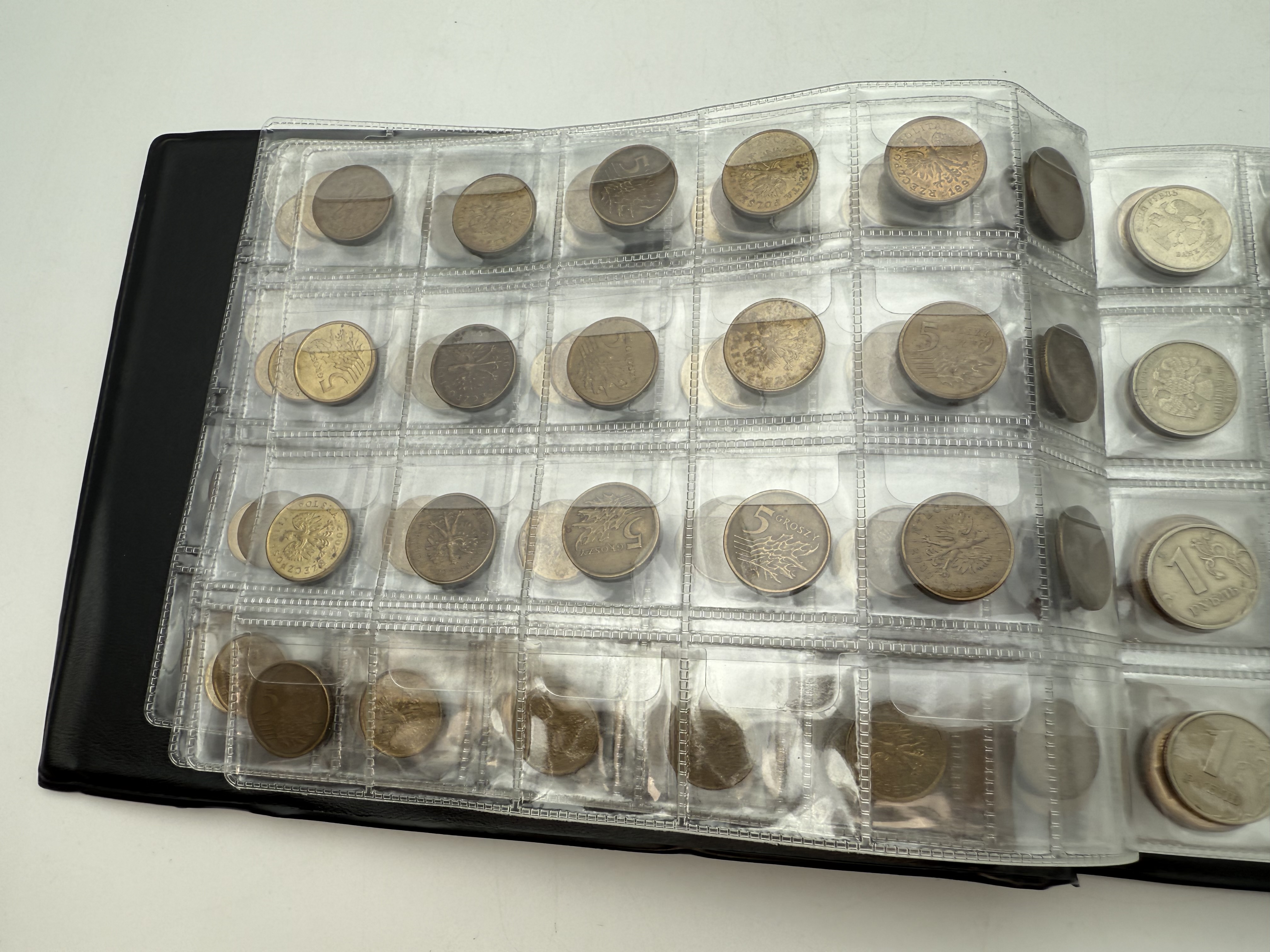 Poland - A collection of several hundred coins arranged in a special coin album, various conditions and years - 1 31