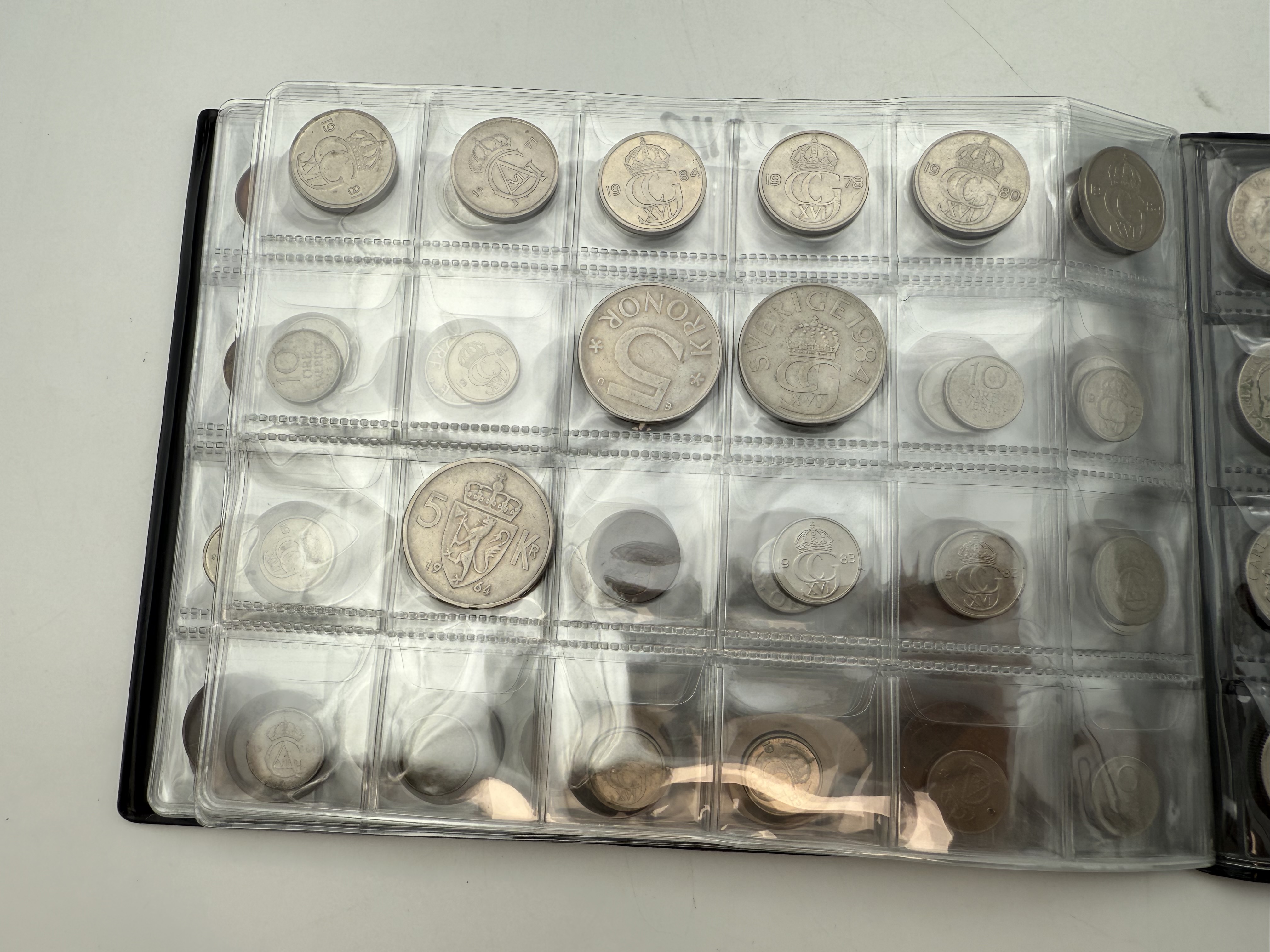 Sweden / Netherlands - A collection of several hundred coins arranged in a special coin album, various conditions ... - 1 10