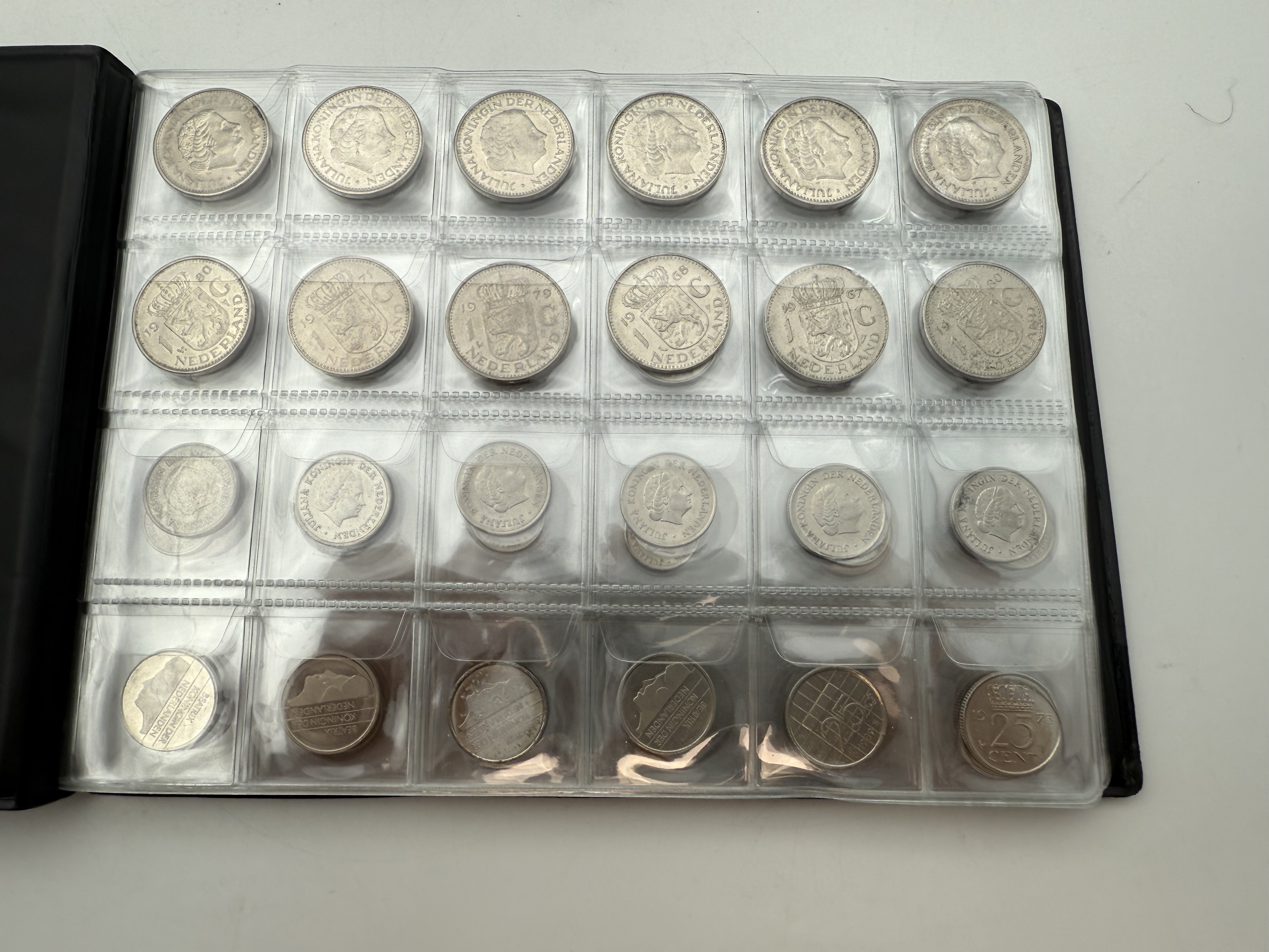 Sweden / Netherlands - A collection of several hundred coins arranged in a special coin album, various conditions ... - 1 11