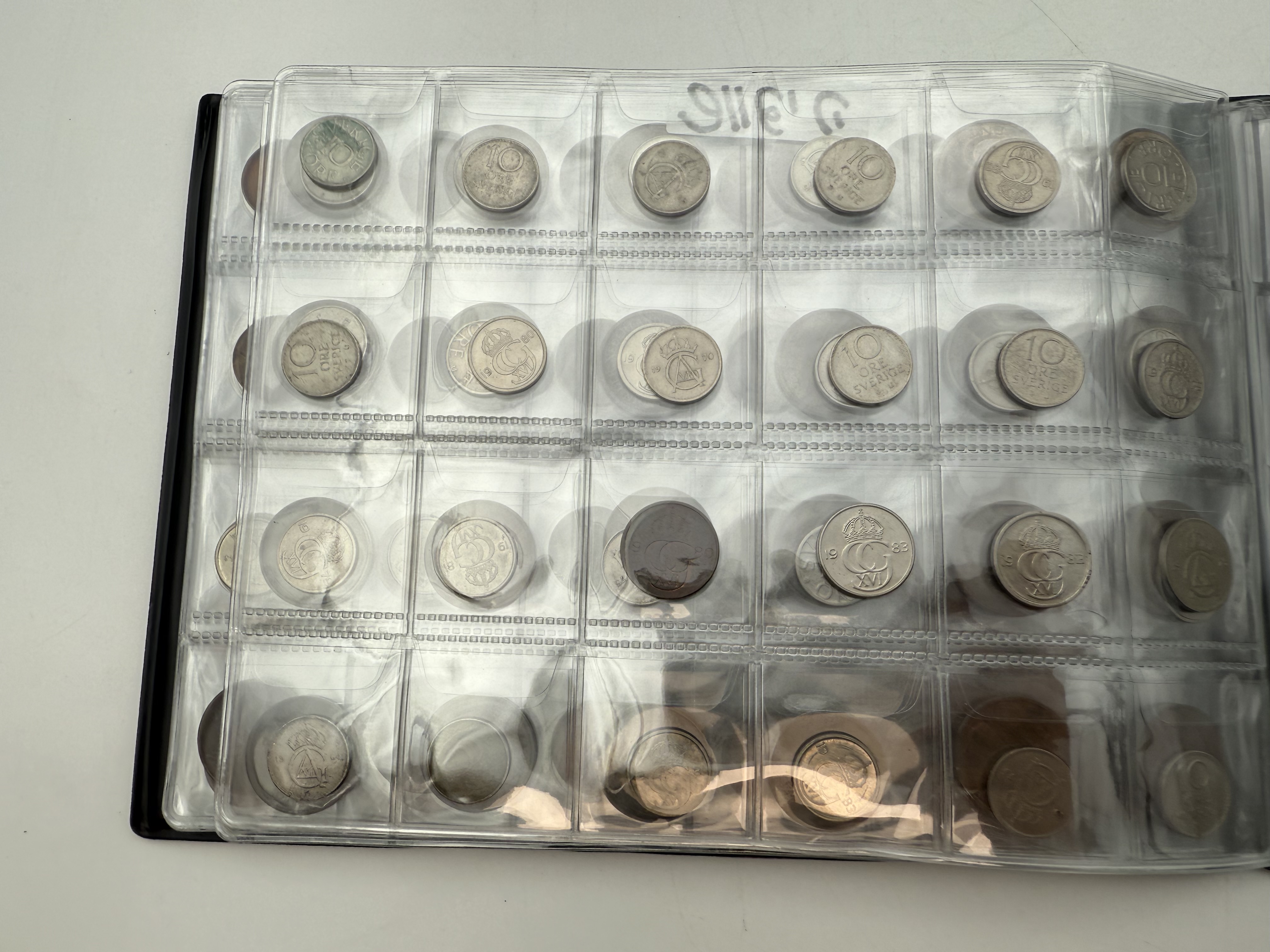 Sweden / Netherlands - A collection of several hundred coins arranged in a special coin album, various conditions ... - 1 8