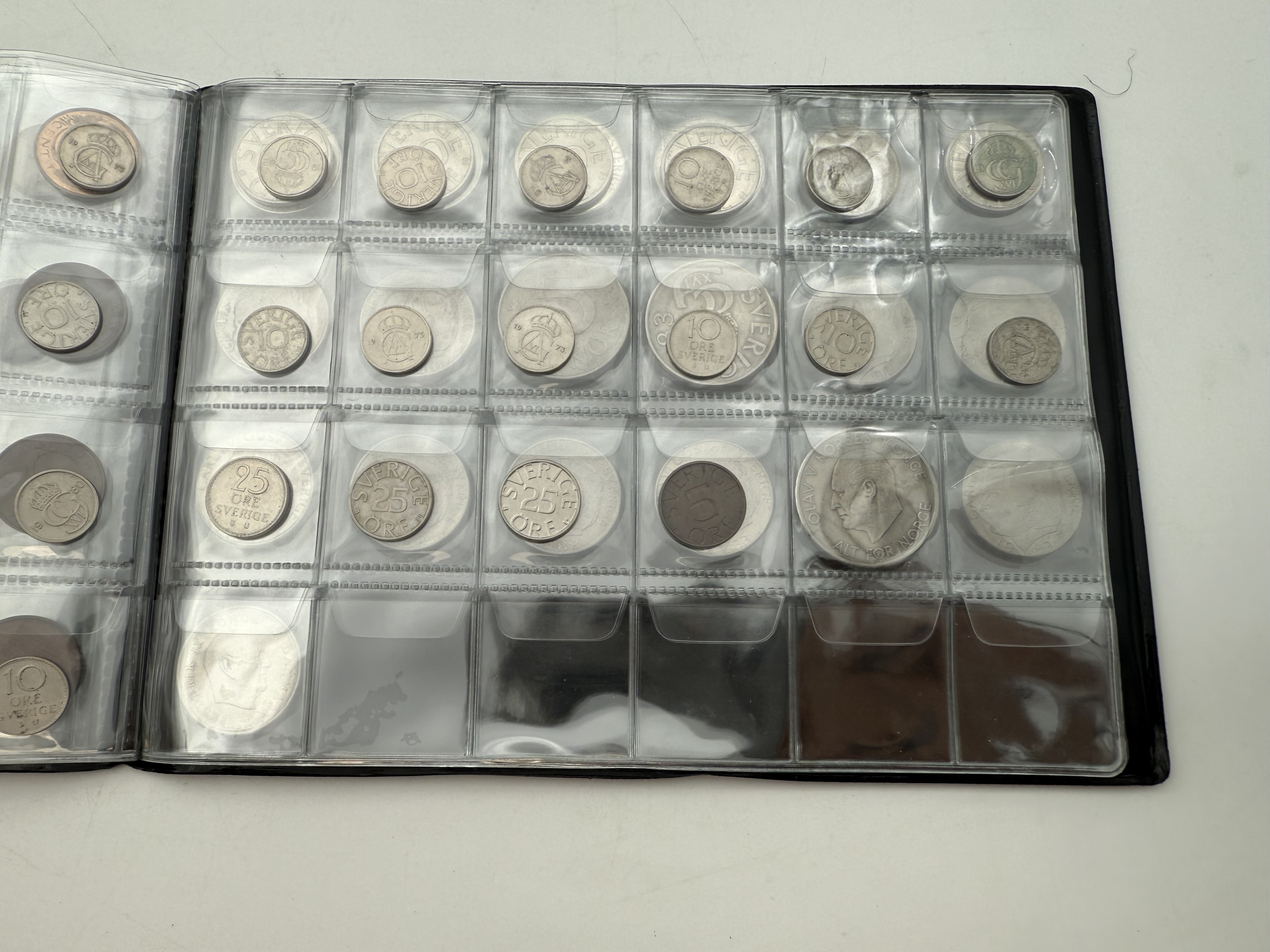Sweden / Netherlands - A collection of several hundred coins arranged in a special coin album, various conditions ... - 1 7