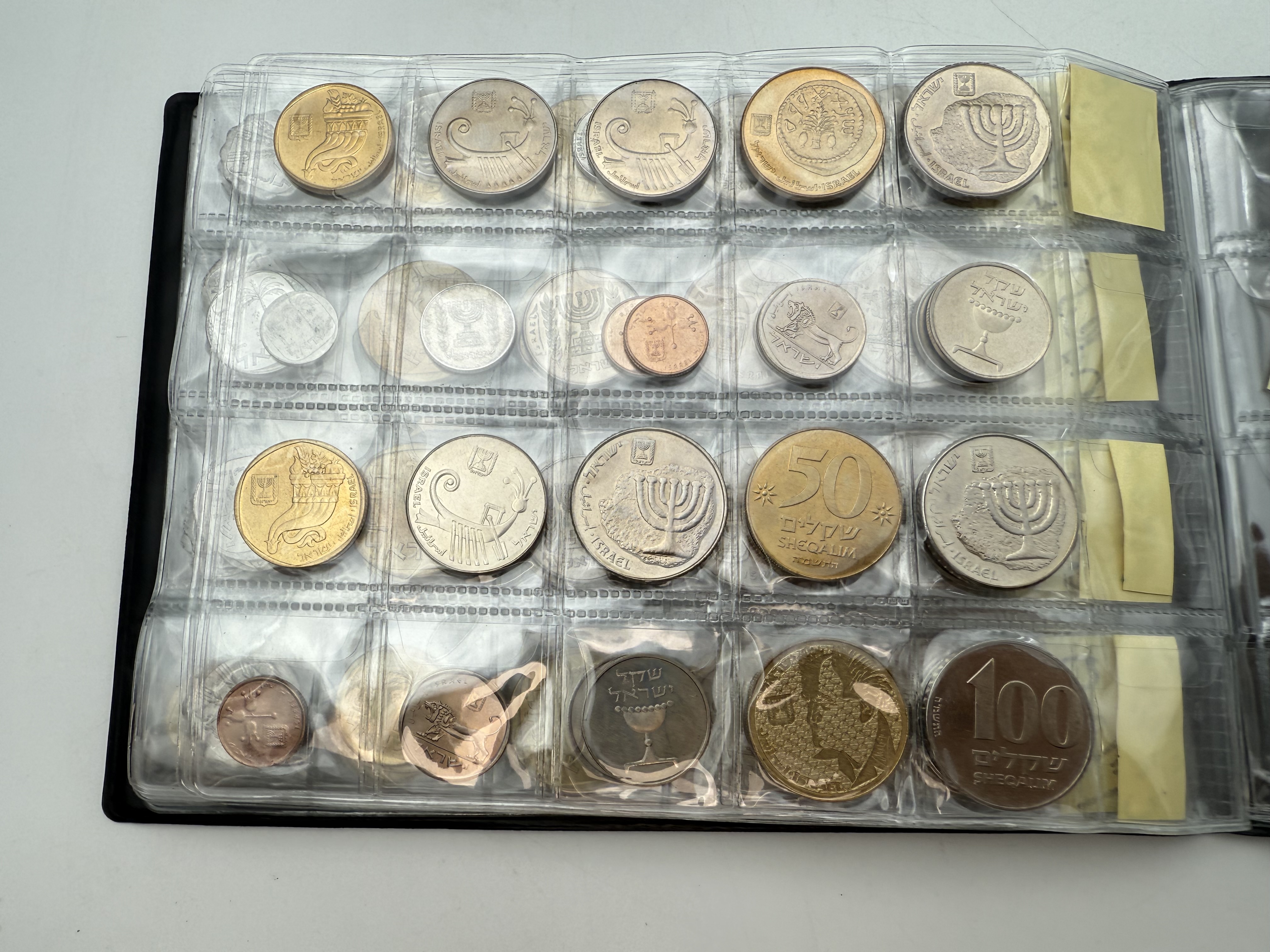 Israel - A collection of several hundred coins arranged in a special coin album, various conditions and years - 1 54