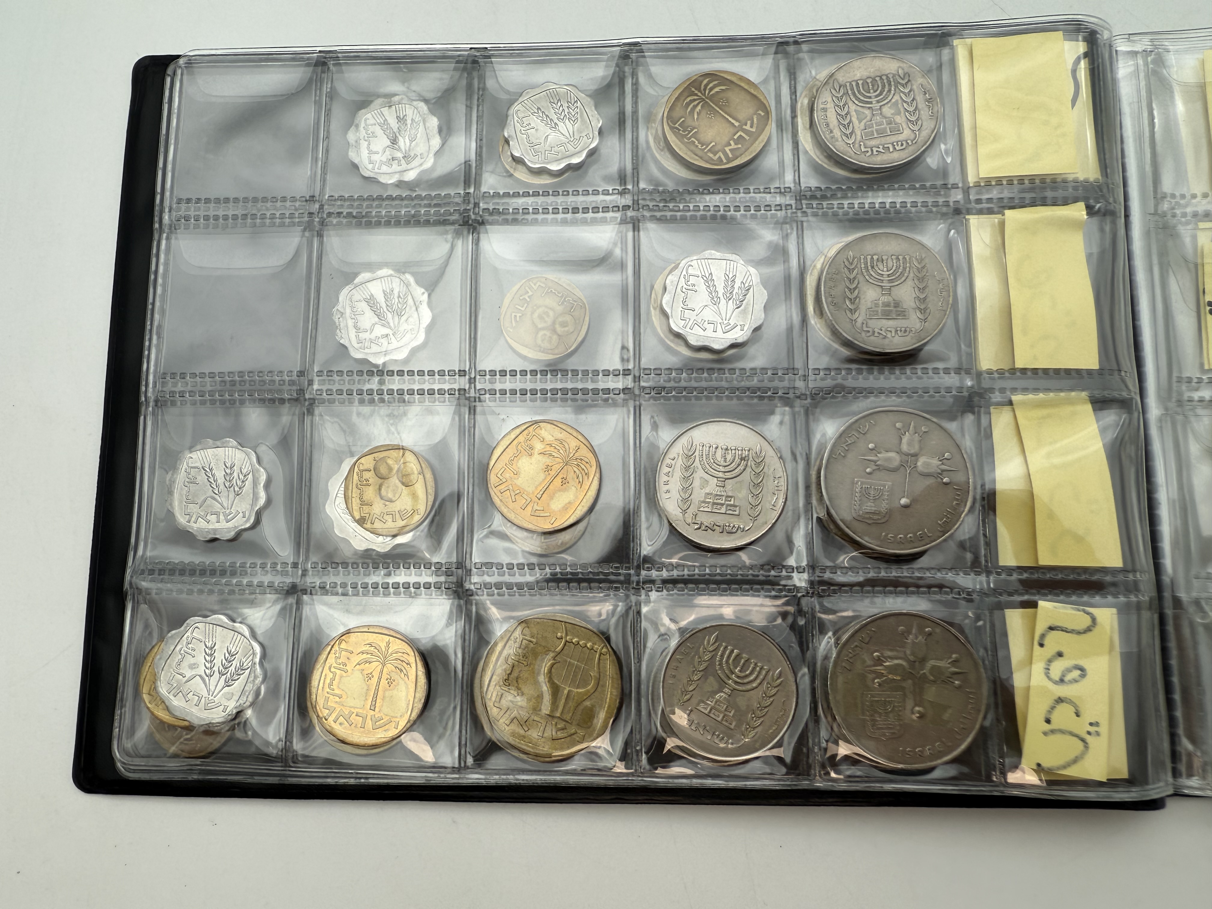 Israel - A collection of several hundred coins arranged in a special coin album, various conditions and years - 1 43