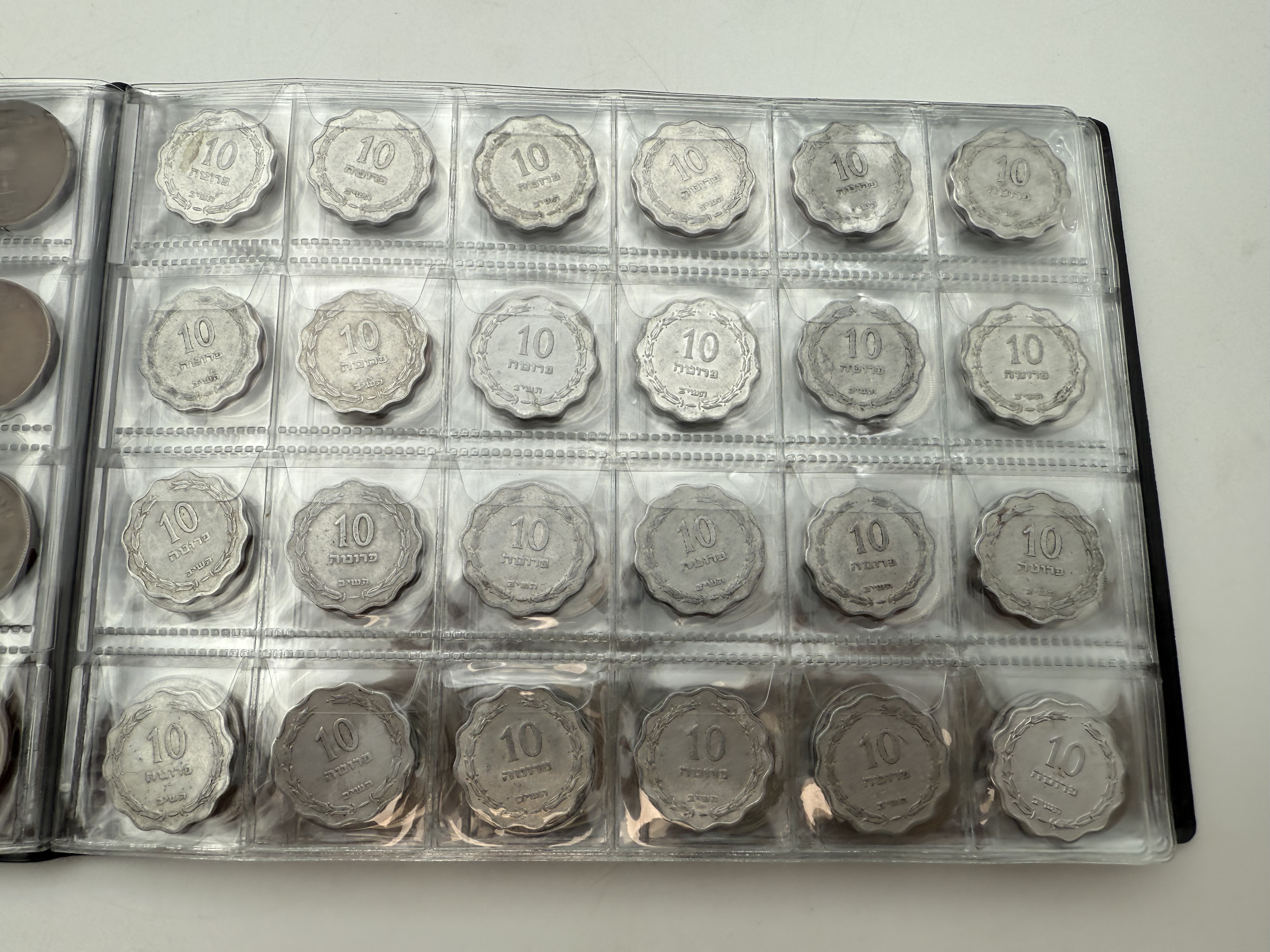 Israel - A collection of several hundred coins arranged in a special coin album, various conditions and years - 1 63