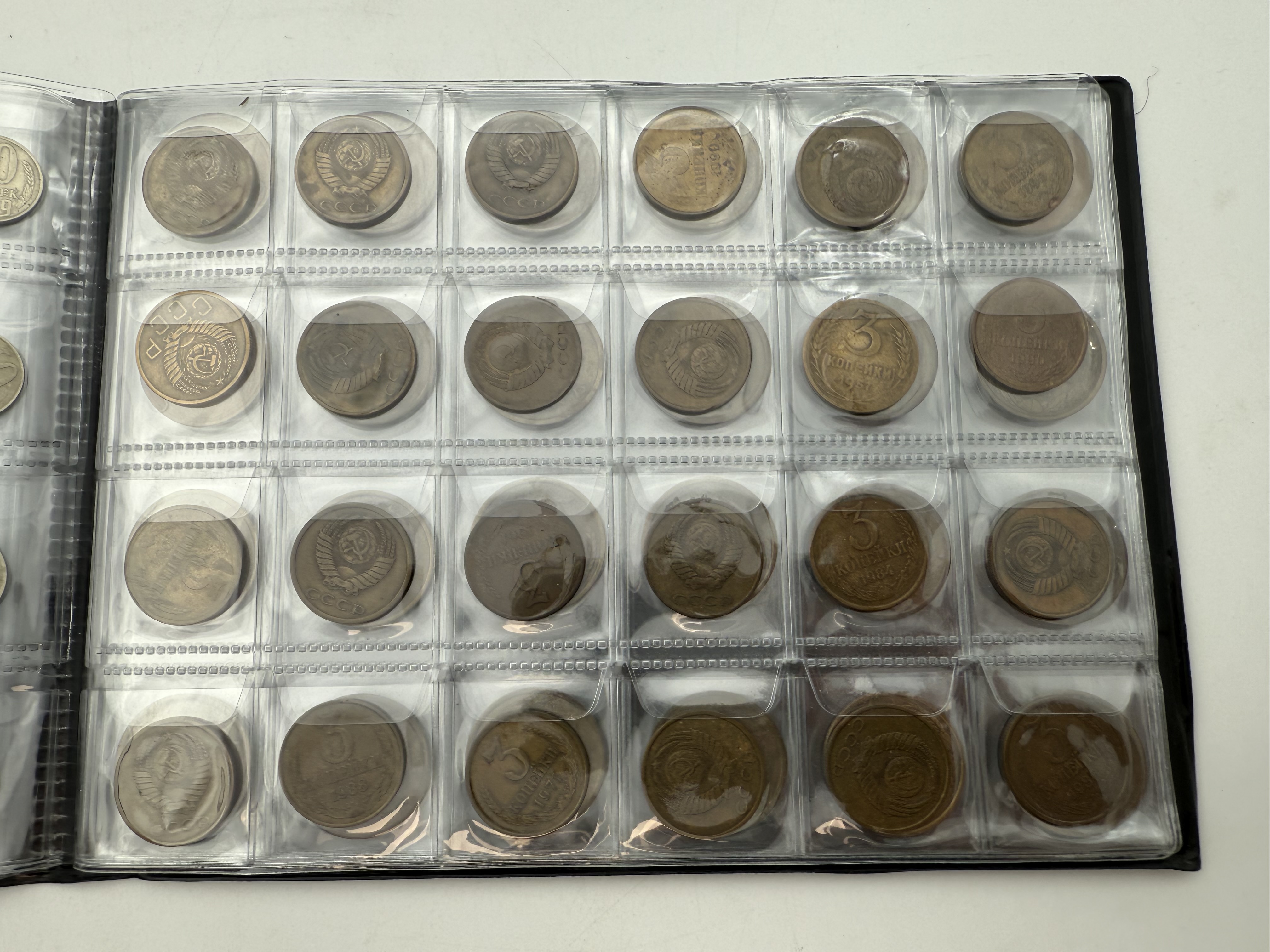 Russia / Soviet Union - A collection of several hundred coins arranged in a special coin album, various conditions ... - 1 5