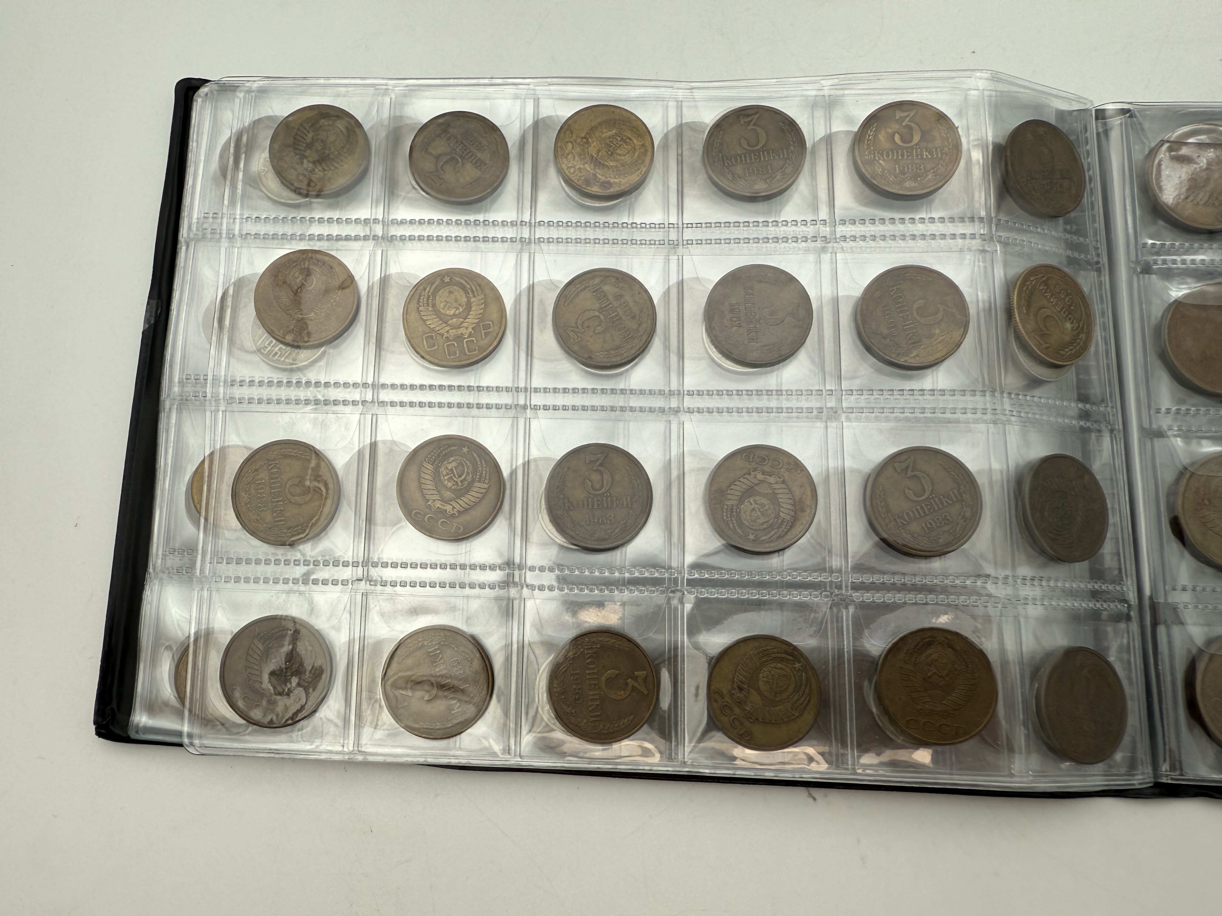 Russia / Soviet Union - A collection of several hundred coins arranged in a special coin album, various conditions ... - 1 6