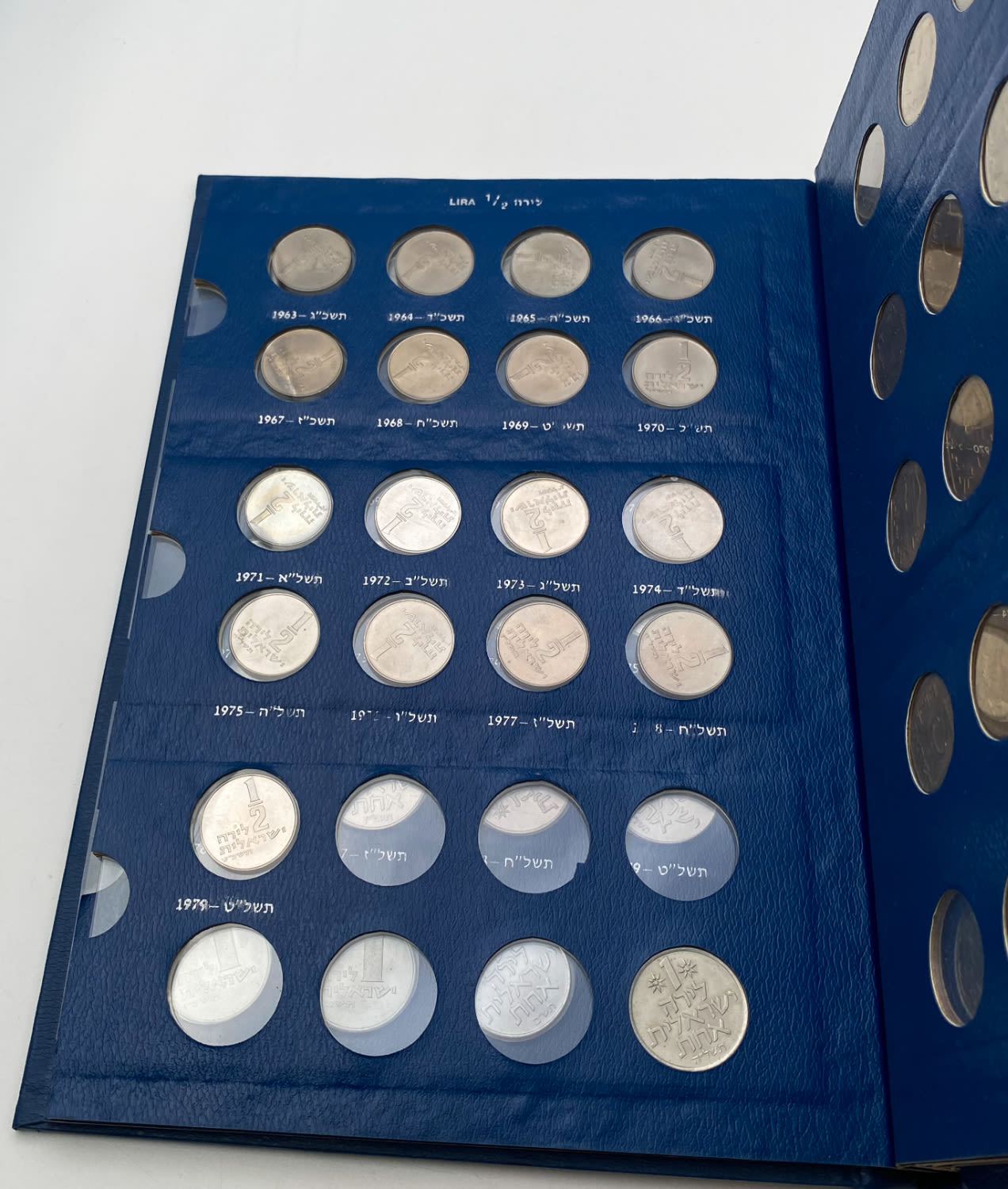 Israel - an album with about 130 Israeli coins of different years and values ​​and in excellent condition - ... - 1 2