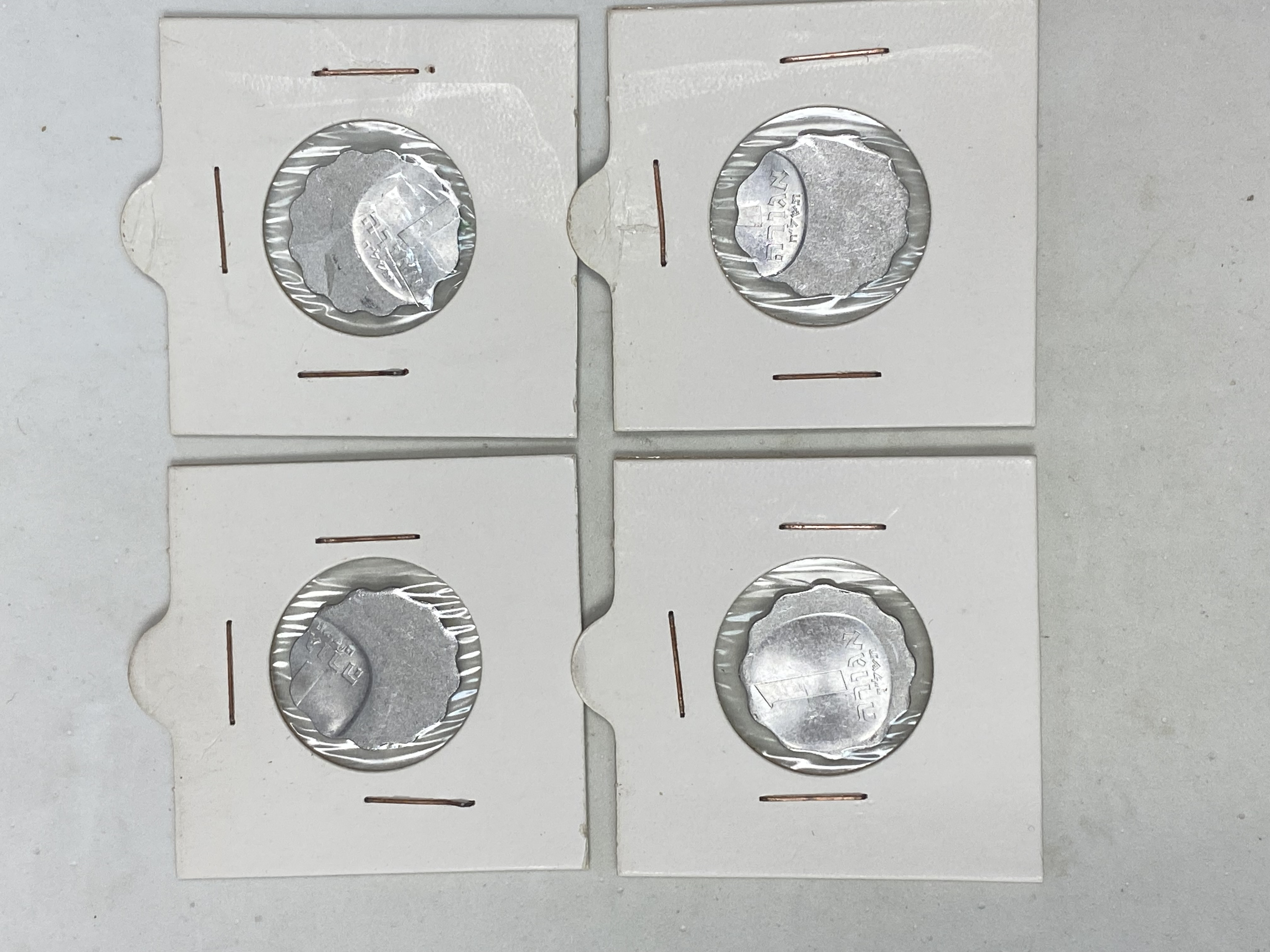 Israel - Lot of 16 coins of 1 Agora 1960'-70' - Most are UNC - 1 7
