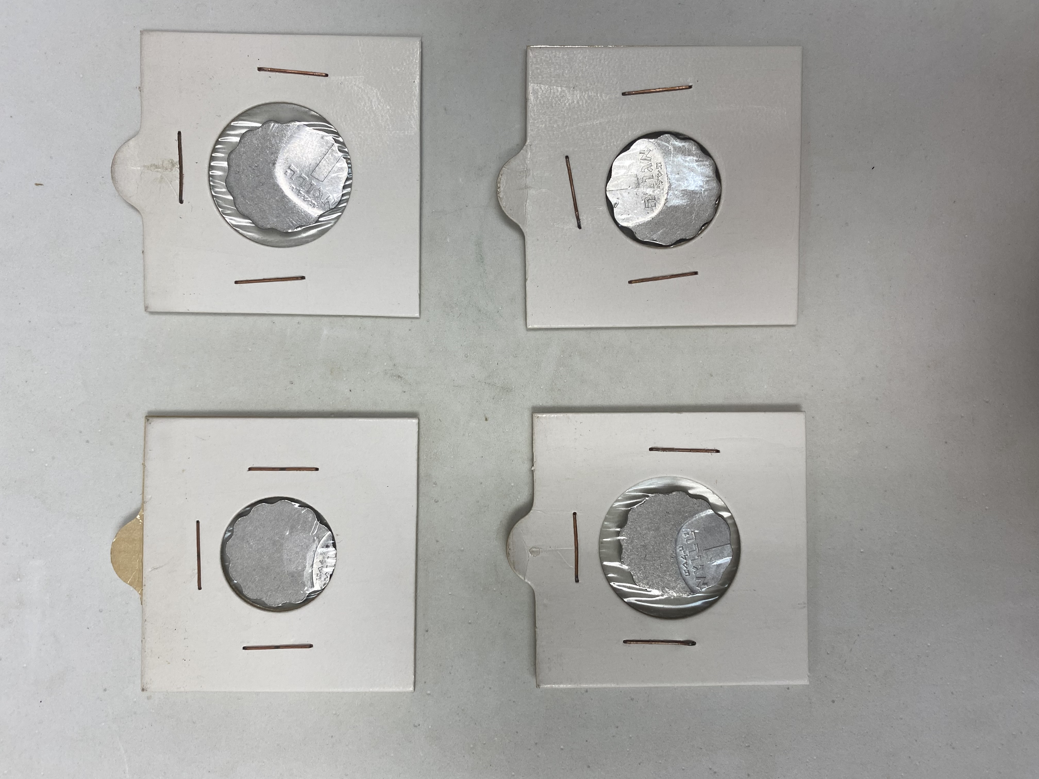 Israel - Lot of 16 coins of 1 Agora 1960'-70' - Most are UNC - 1 3