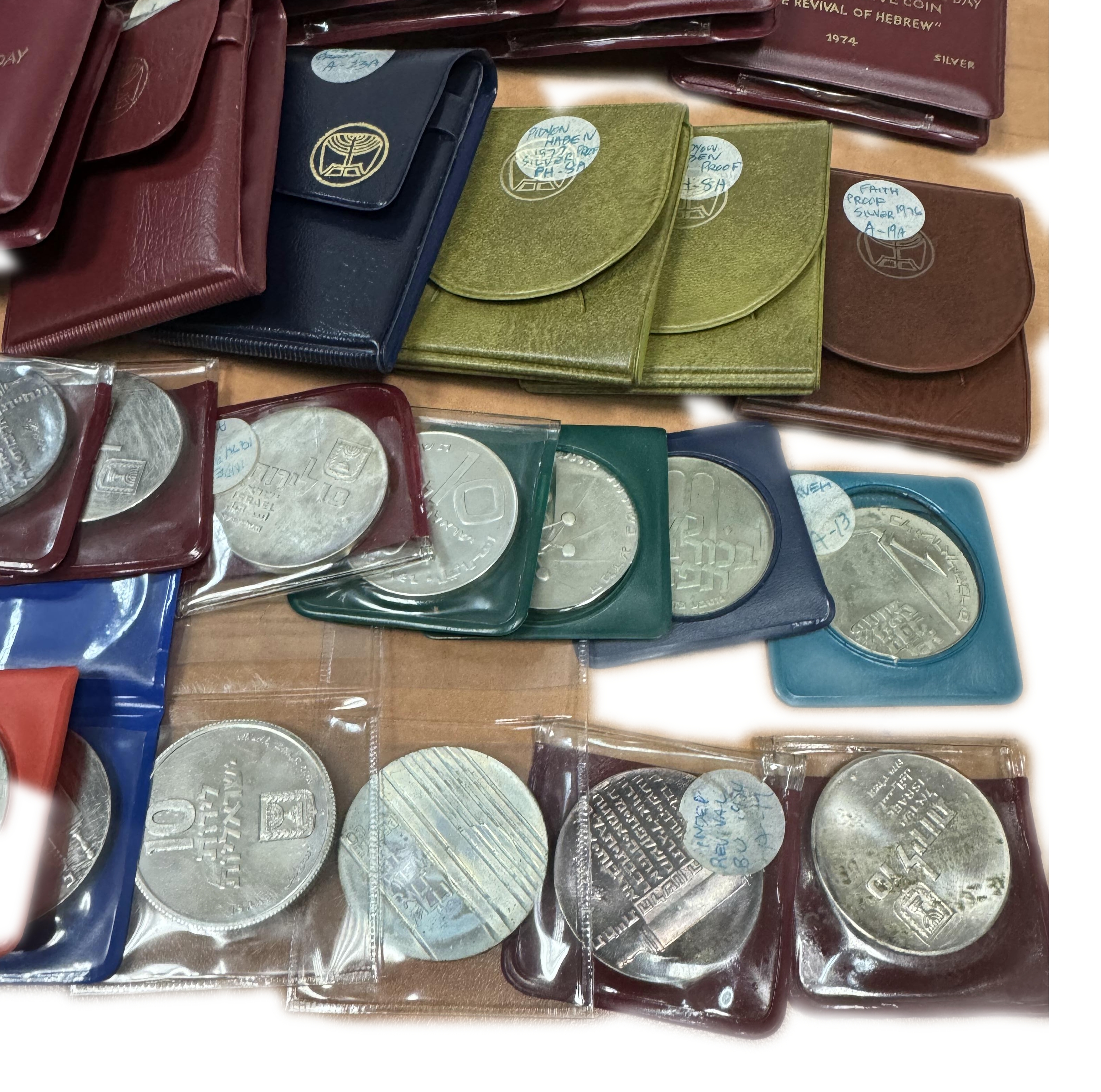 Israel - a large collection of 31 silver coins - 1960s-1980s - silver 900, 26g per unit (806g total) - The absolute ... - 1 2