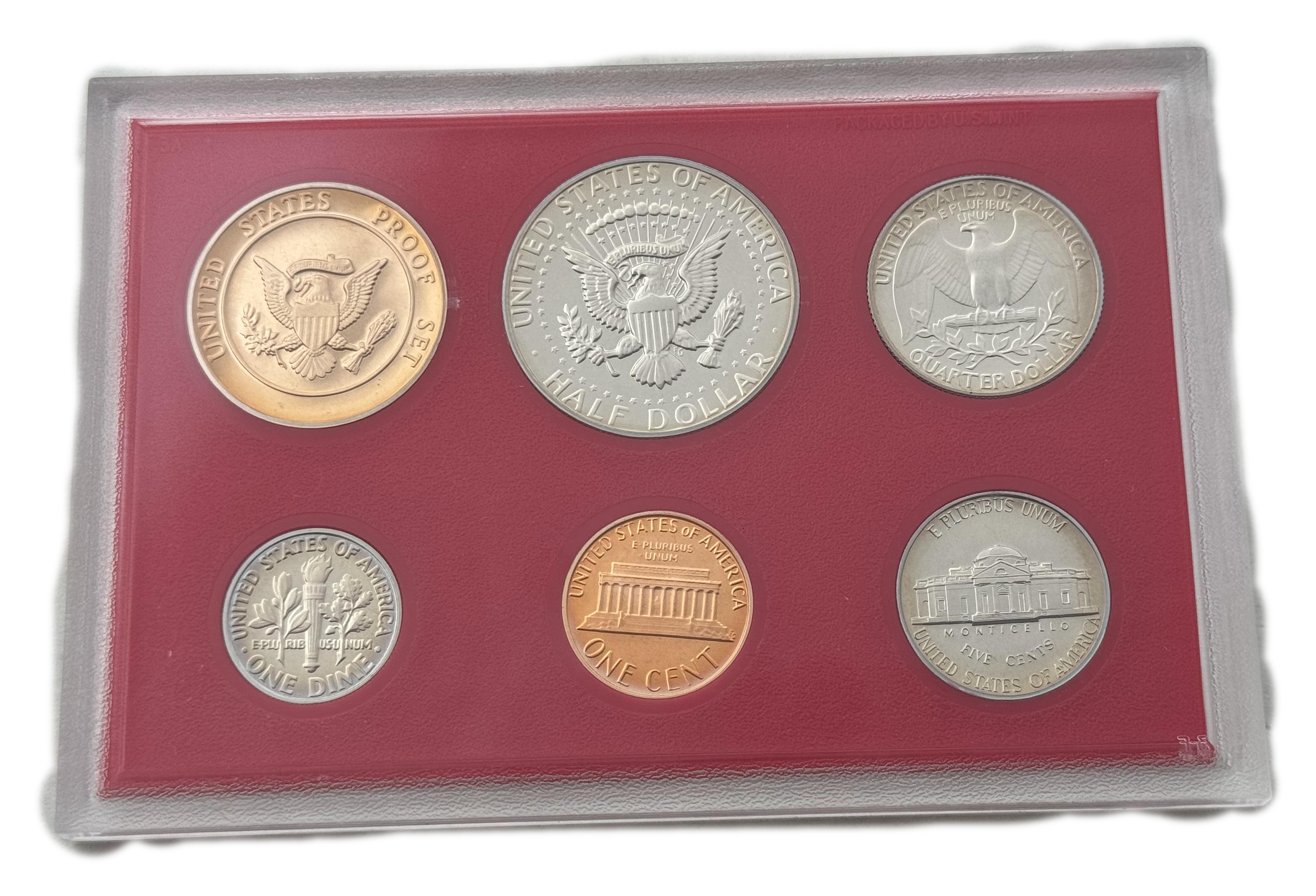 USA - a large collection of 7 United States coin sets - different years, the coindition of the coins in the sets is UNC - 1 2