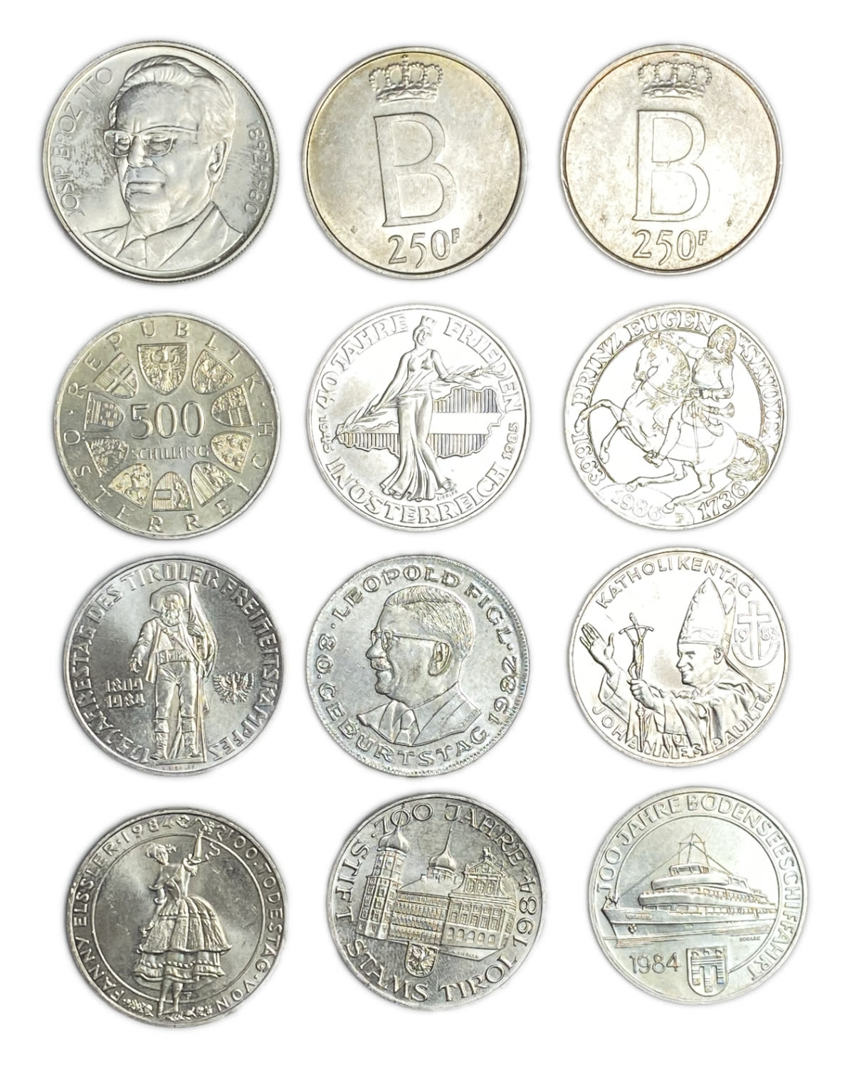 World- A collection of silver coins from the world (Europe) - made of silver - Total weight is about 300g - 1 0