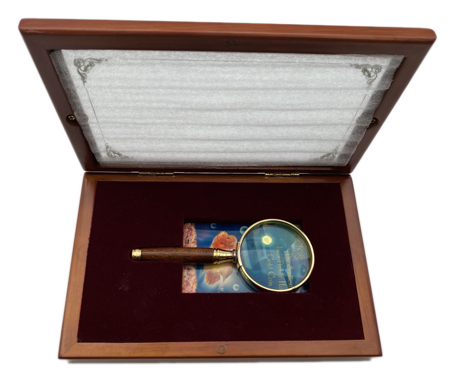 Laos - medal, commemorating the fish, extremely tiny gold medal, 0.3 g - Cichlasoma flower horn - comes in a fancy ... - 1 0