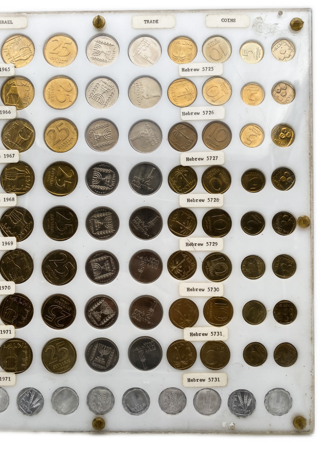 Israel - a plastic board containing 91 Israeli coins from the years 1965, 1966, 1967, 1968, 1969, 1970, 1971 - ... - 1 2
