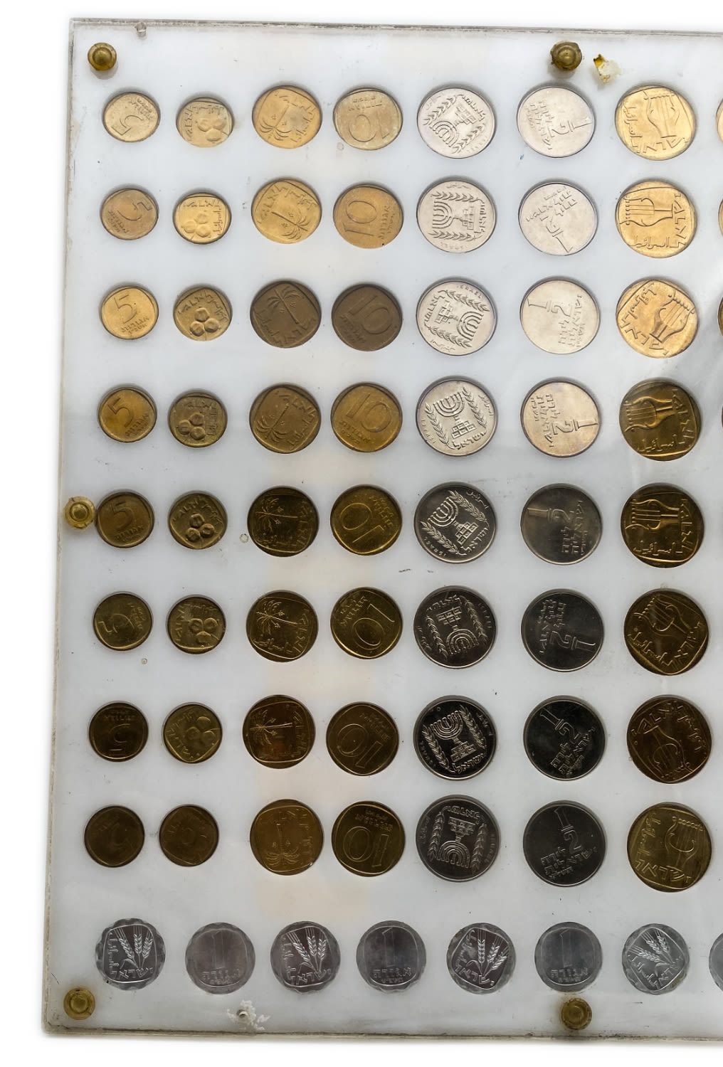 Israel - a plastic board containing 91 Israeli coins from the years 1965, 1966, 1967, 1968, 1969, 1970, 1971 - ... - 1 4