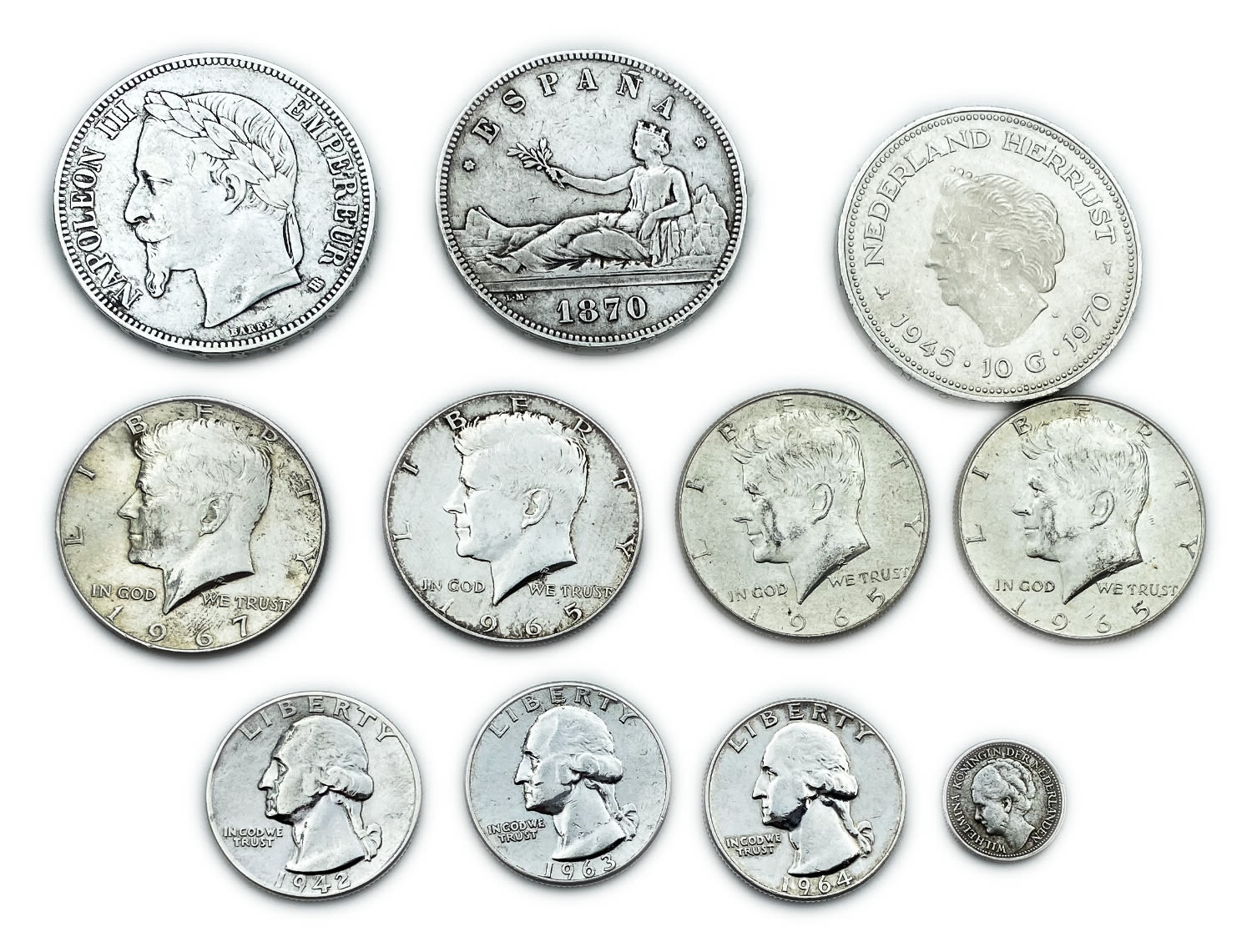 World - a collection of 11 coins from around the world made of silver - As 140g silver - 1 0