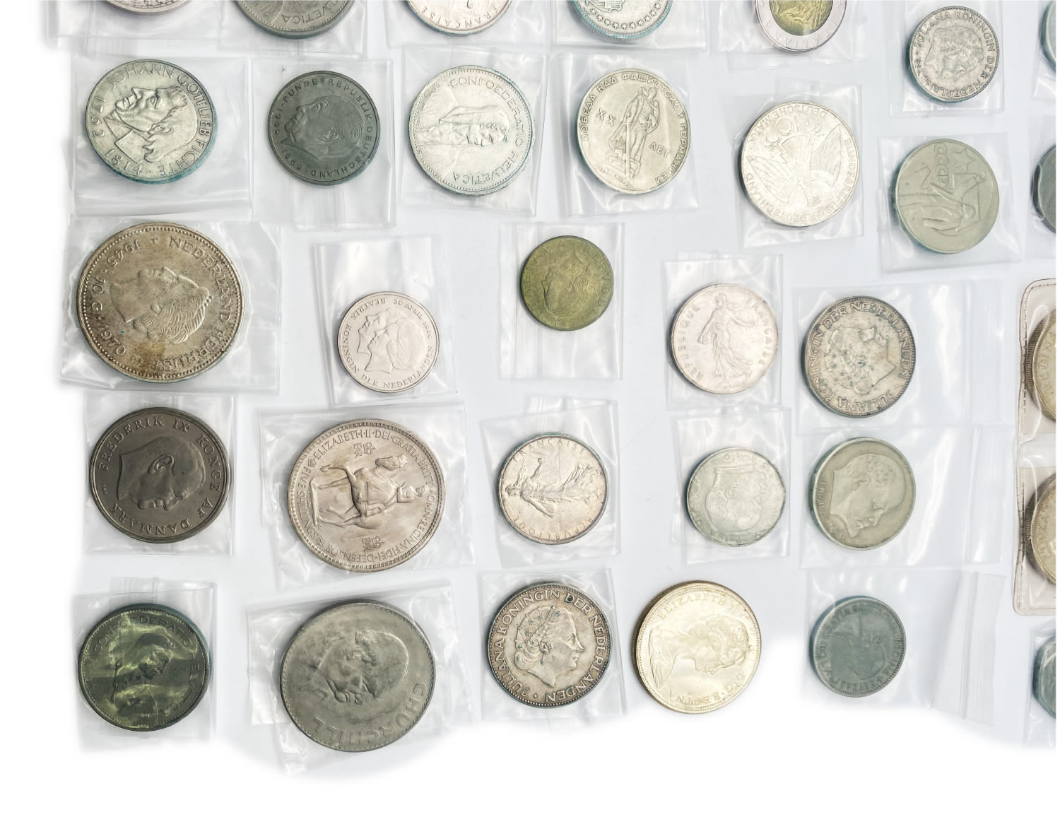 World- a very large collection of about 71 coins, most of them made of silver, definitely an opportunity, it is ... - 1 10