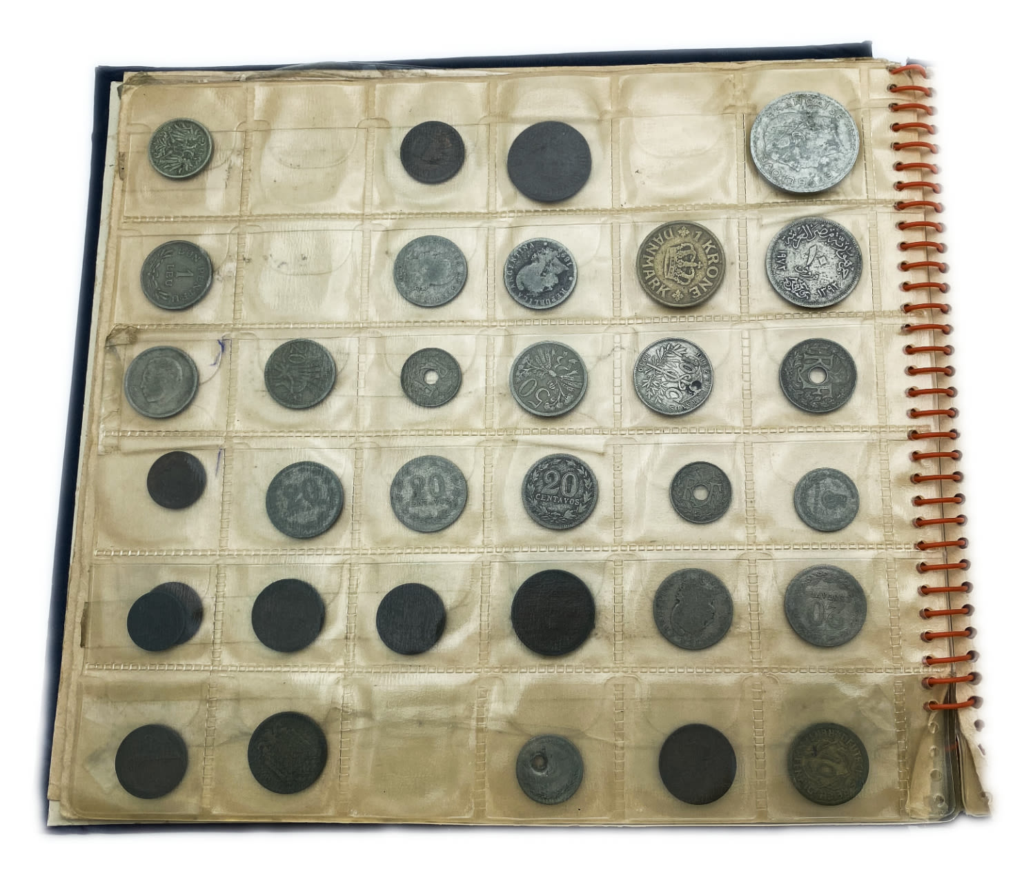 World - a large collection of world coins, are in the album and special pages for storing coins - there are quite a ... - 1 20
