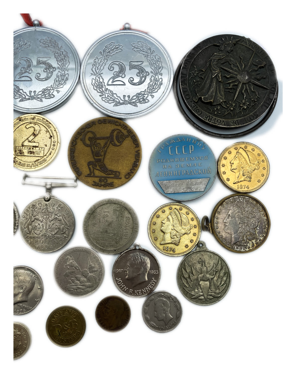 World - a collection of 28 medals from around the world - some are replicas of US coins - different countries ... - 1 1